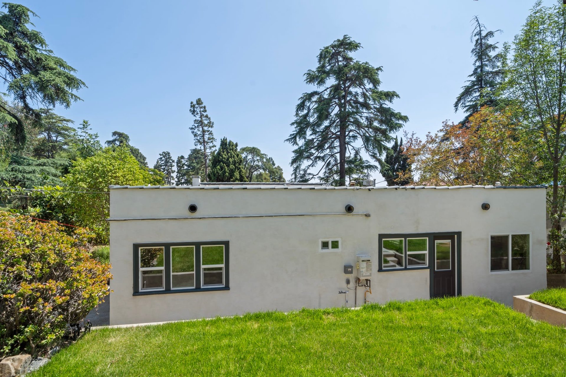 Bright Modern Duplex on a Perched Knoll in Adams Hill