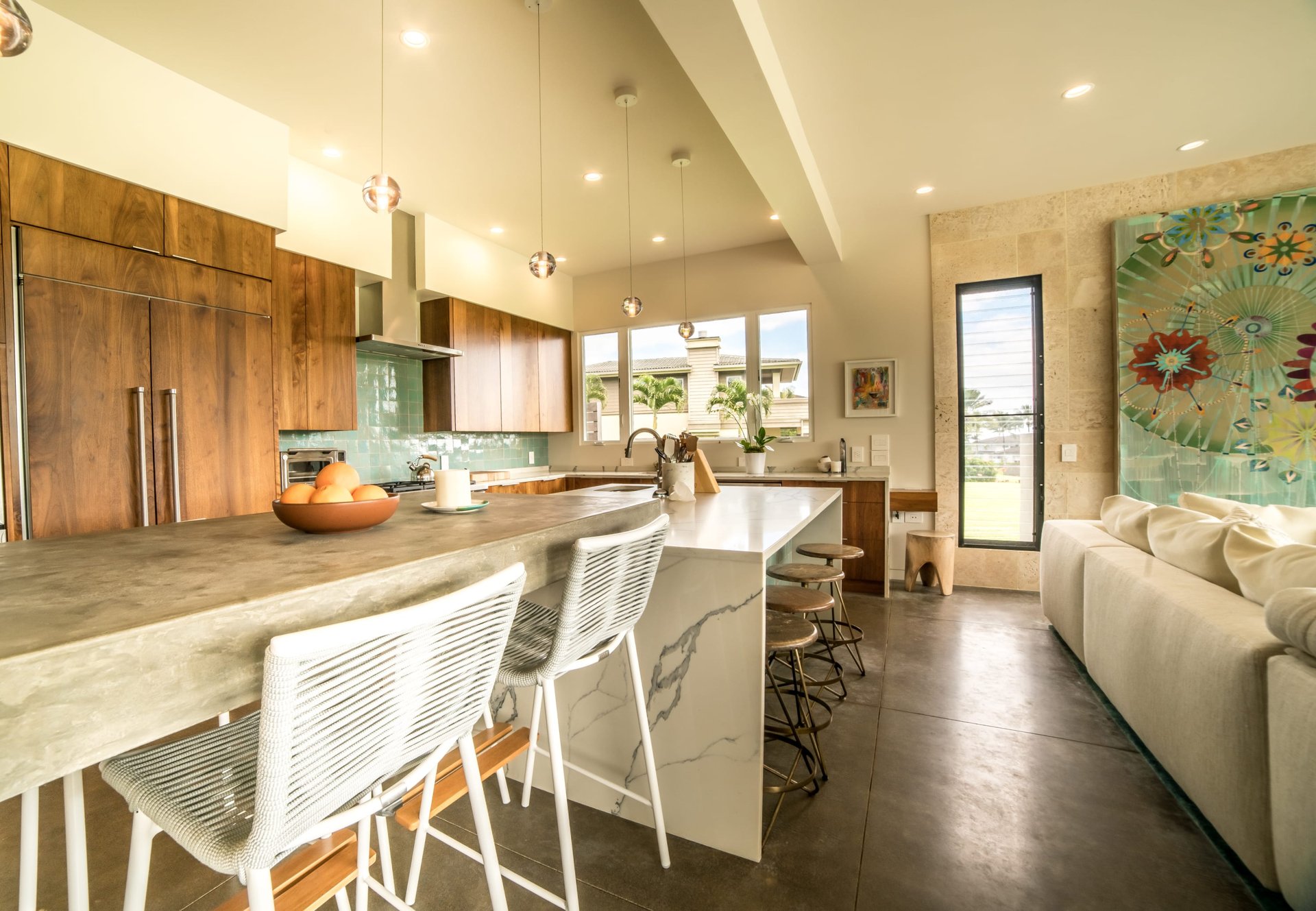 4011 Aloalii Dr