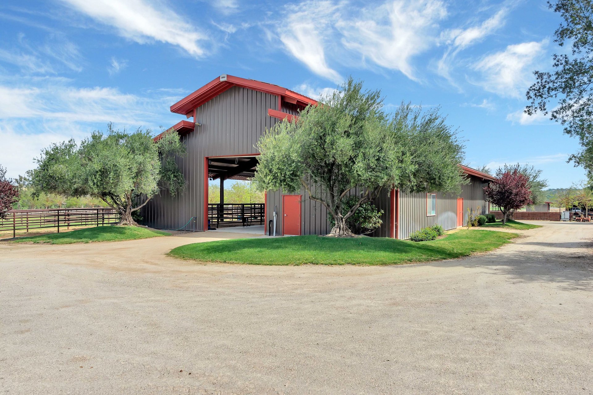 5995 Martingale Cir