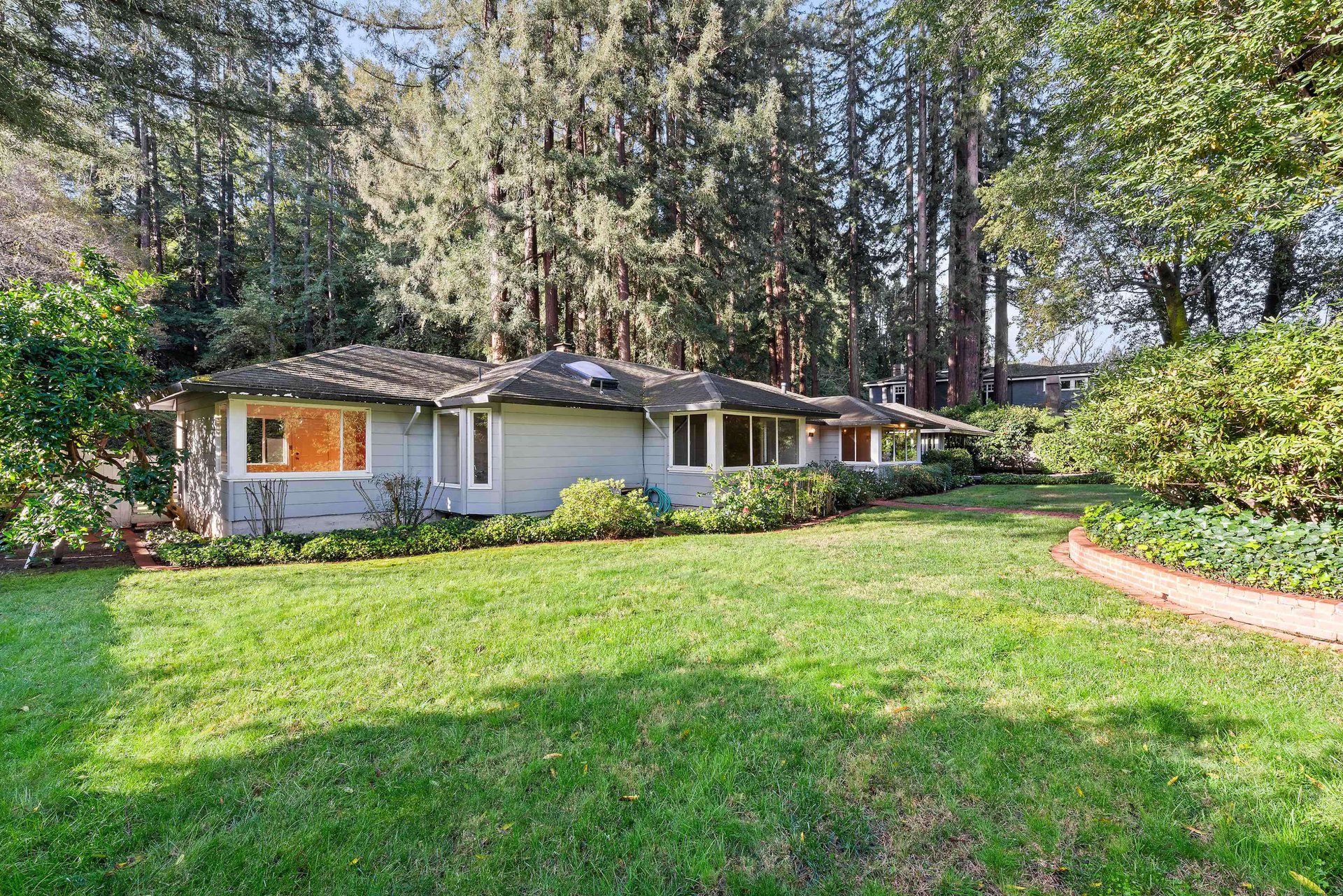 211 Woodland Rd