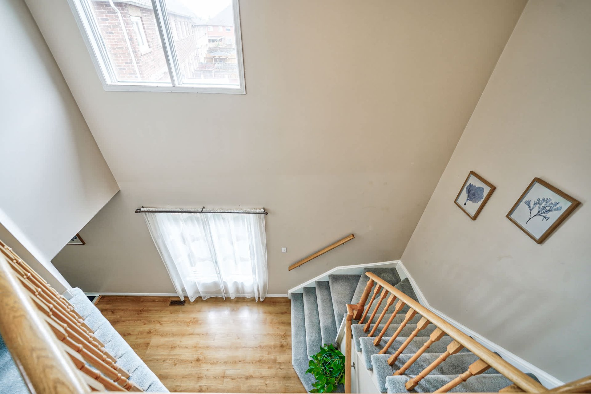 6980 Dunnview Crt