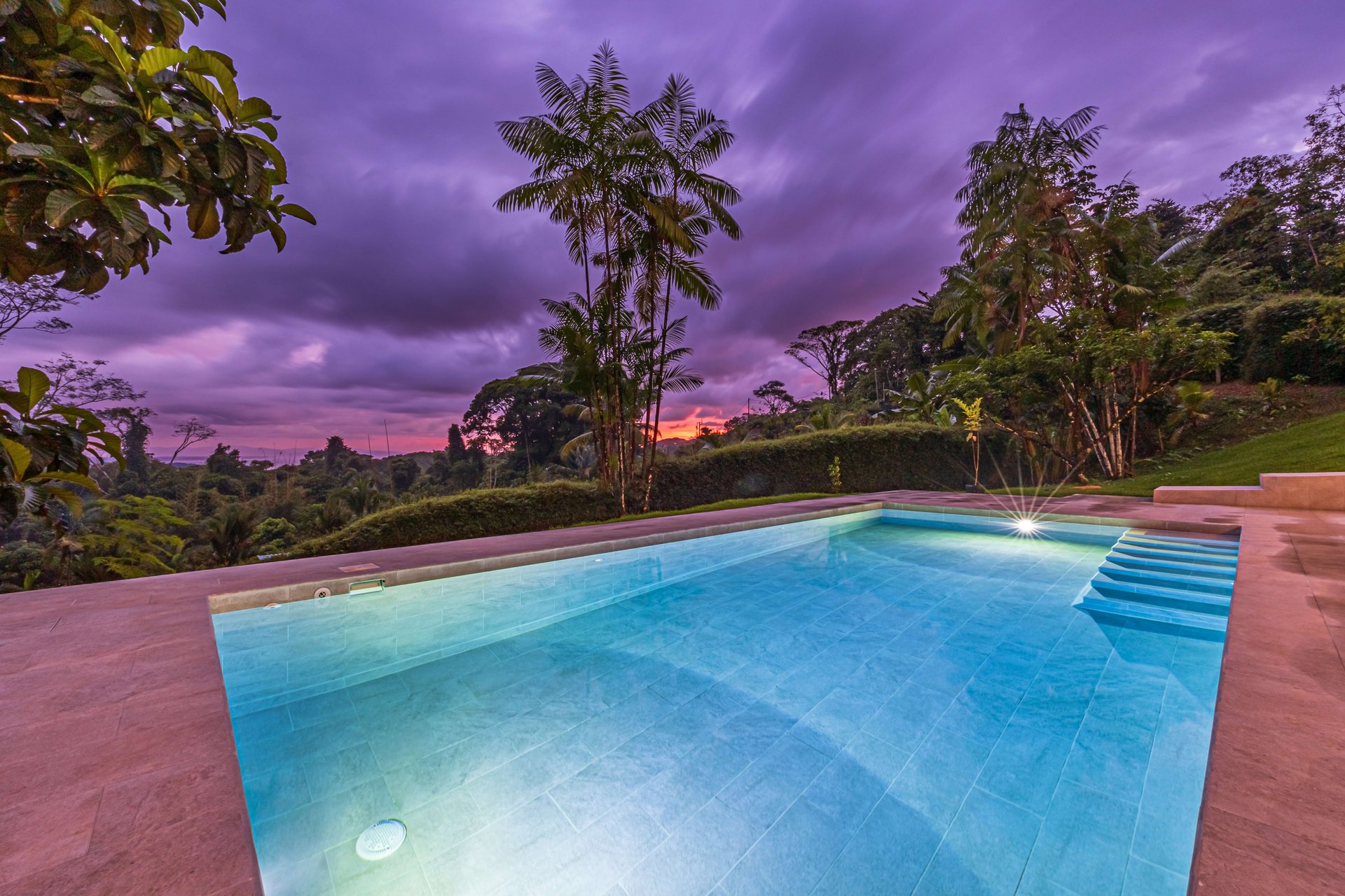 MOVE-IN READY OCEAN VIEW HOME IN CINCO VENTANAS WITH MAJESTIC RIVER ACCESS