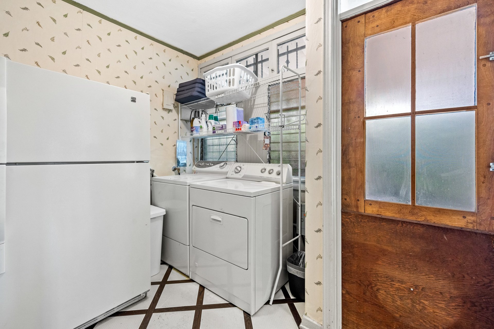 Opportunity Knocks in Prime Beverly Grove!