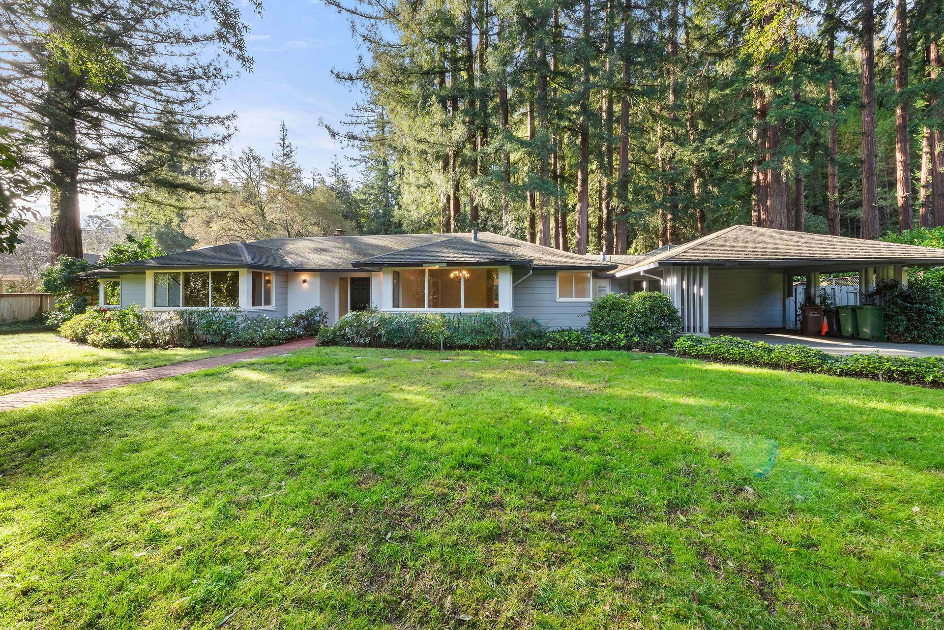 211 Woodland Rd