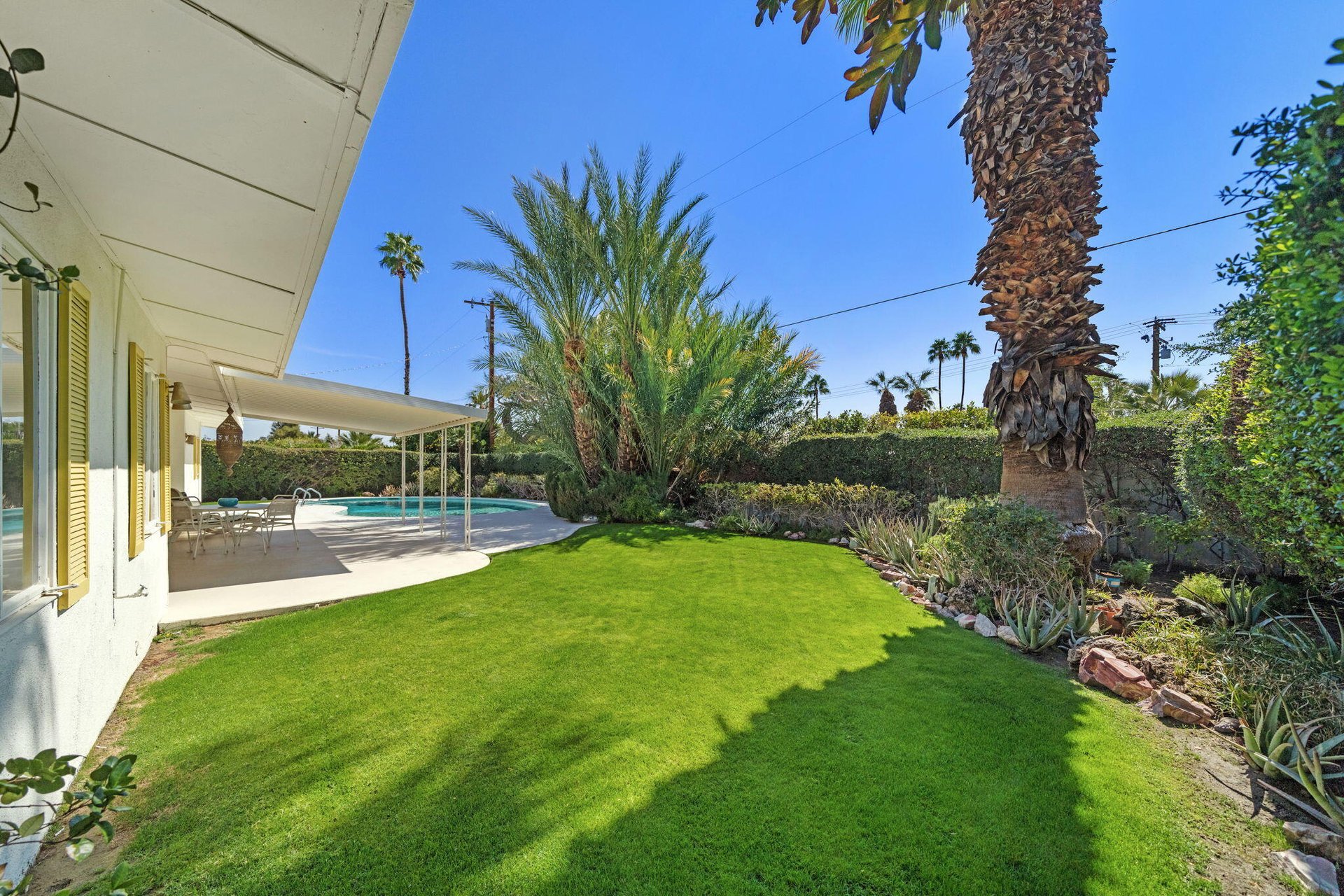 1061 Olive Way