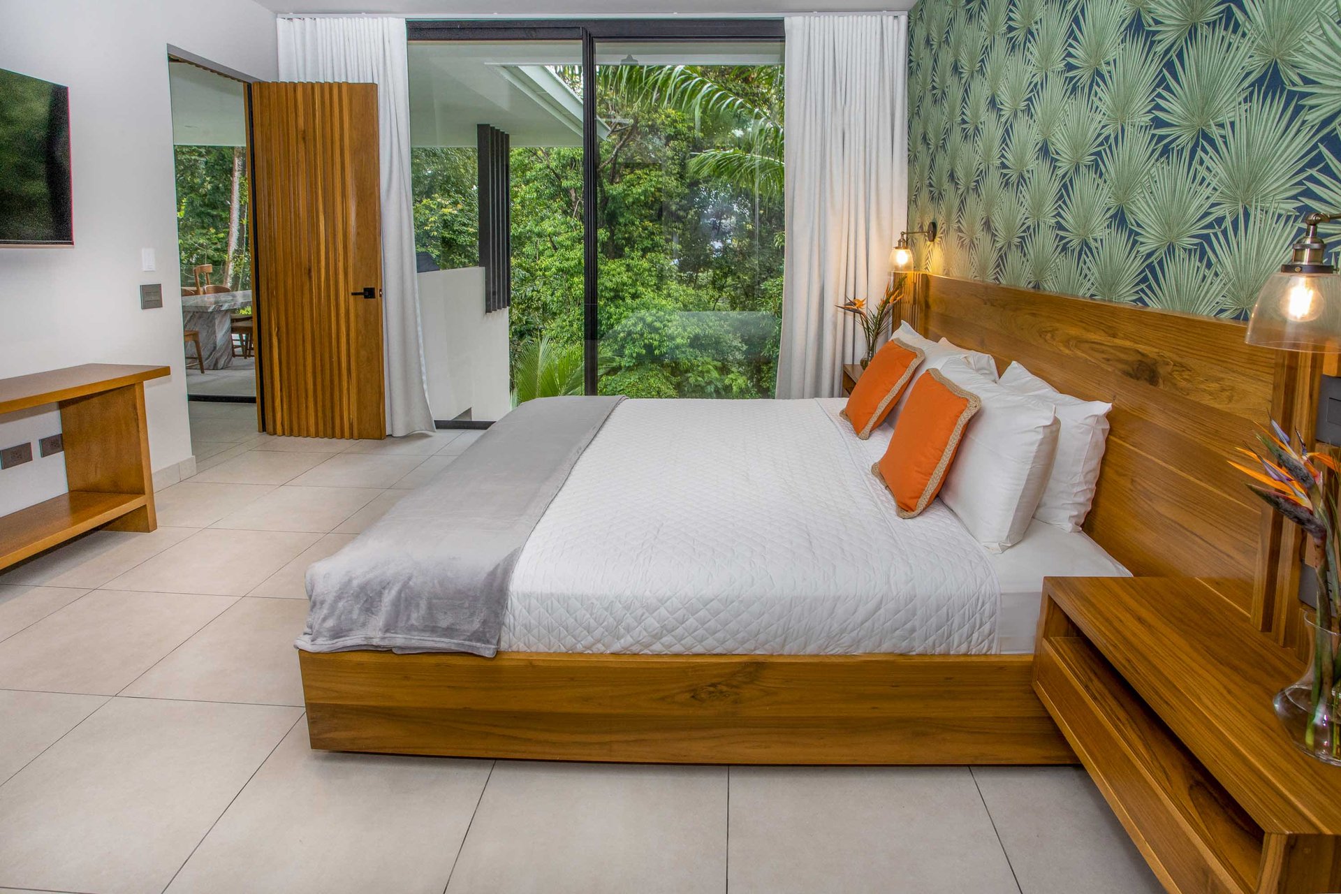 Contemporary Tropical Luxury Home