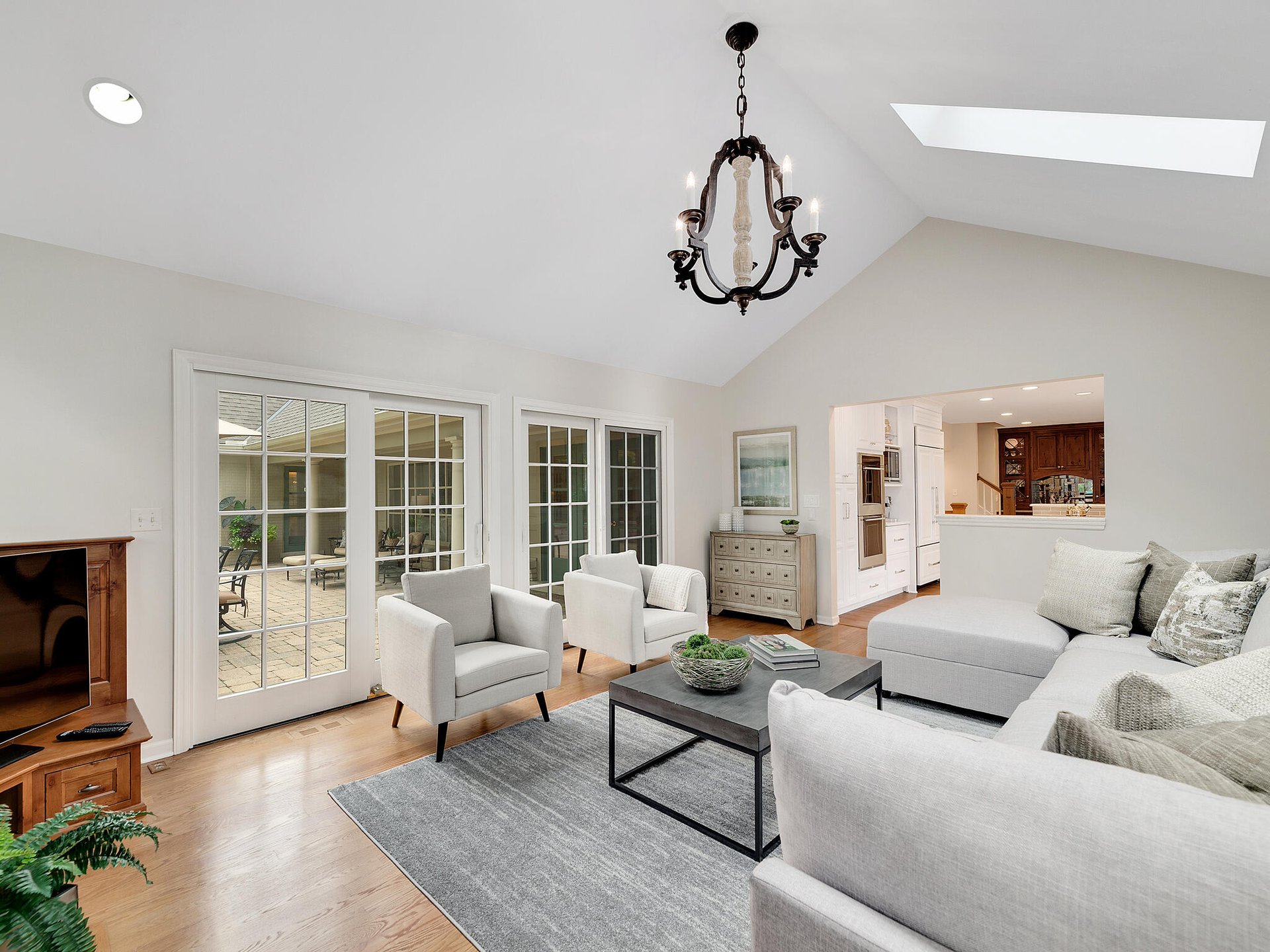 554 Pamela Cir
