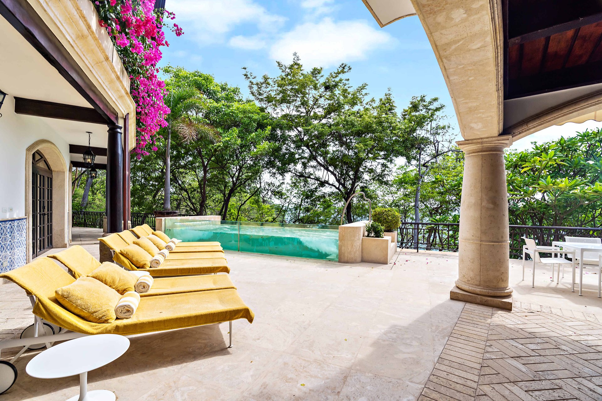 27 Cartagena | Unique Luxury Beachfront Home