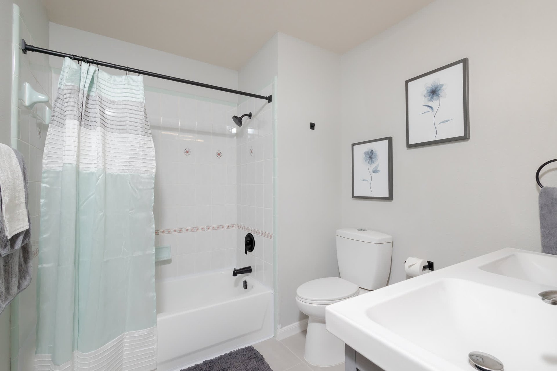24843 CRESCENT RUN