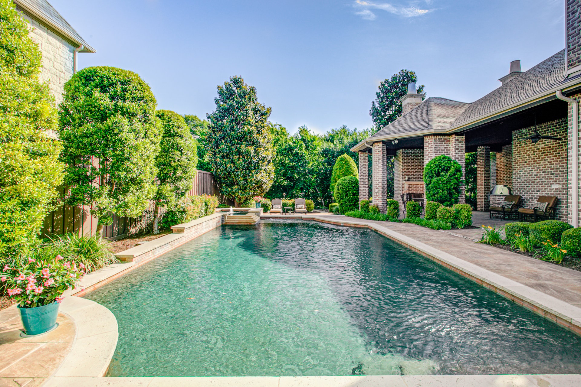 6422 Memorial Drive
