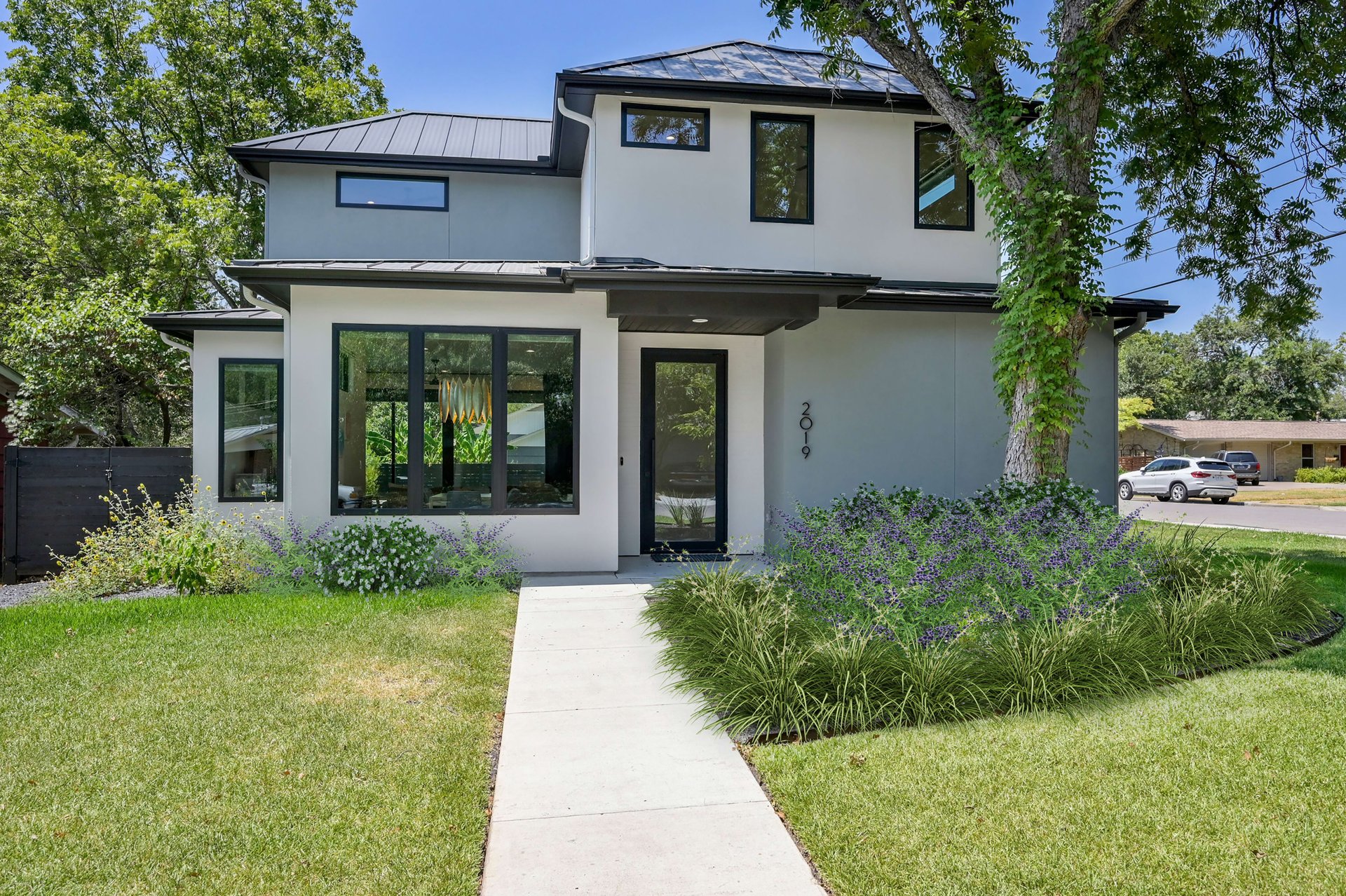 2019 Brentwood Street