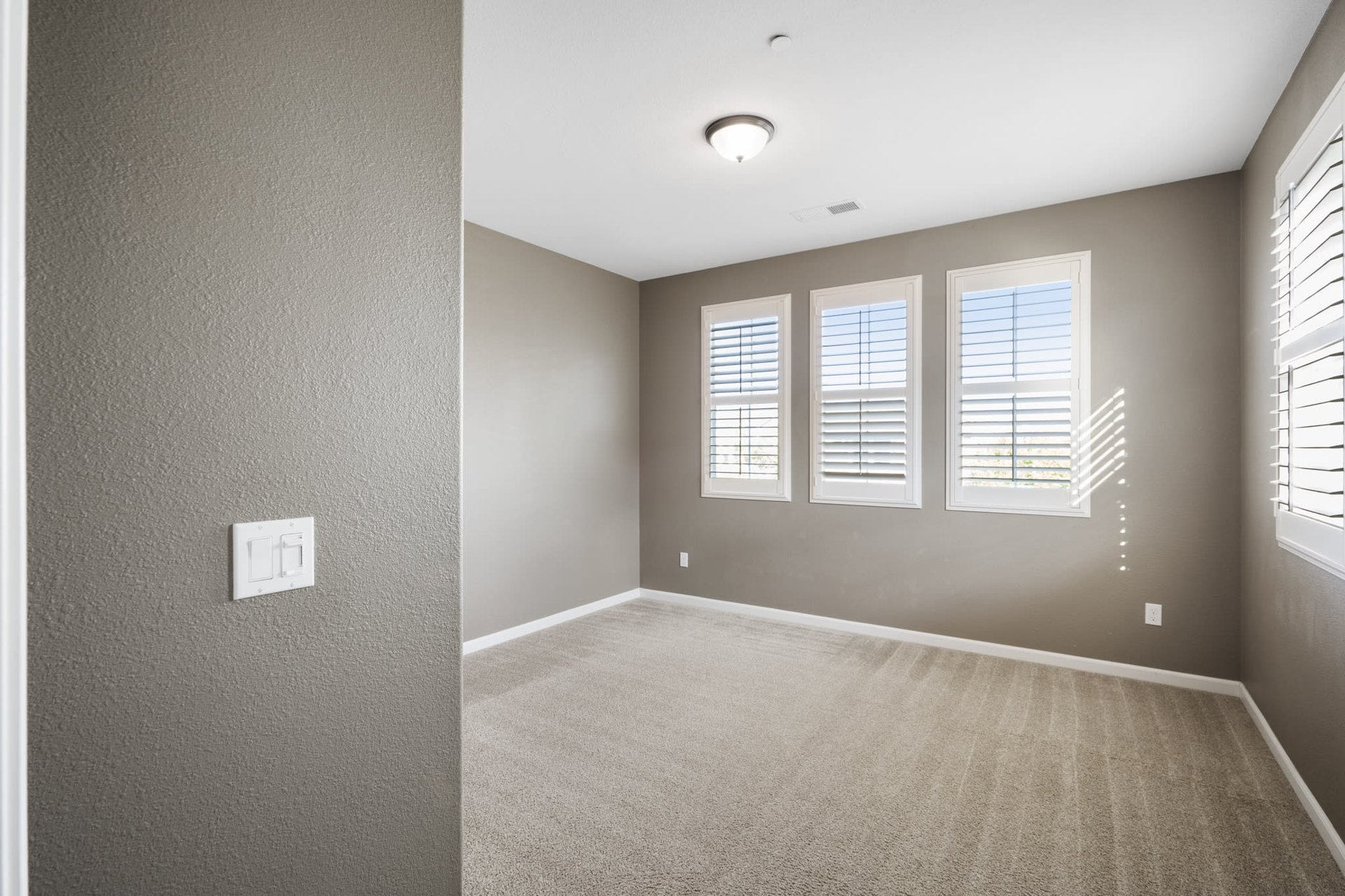 327 Jacquelyn Lane