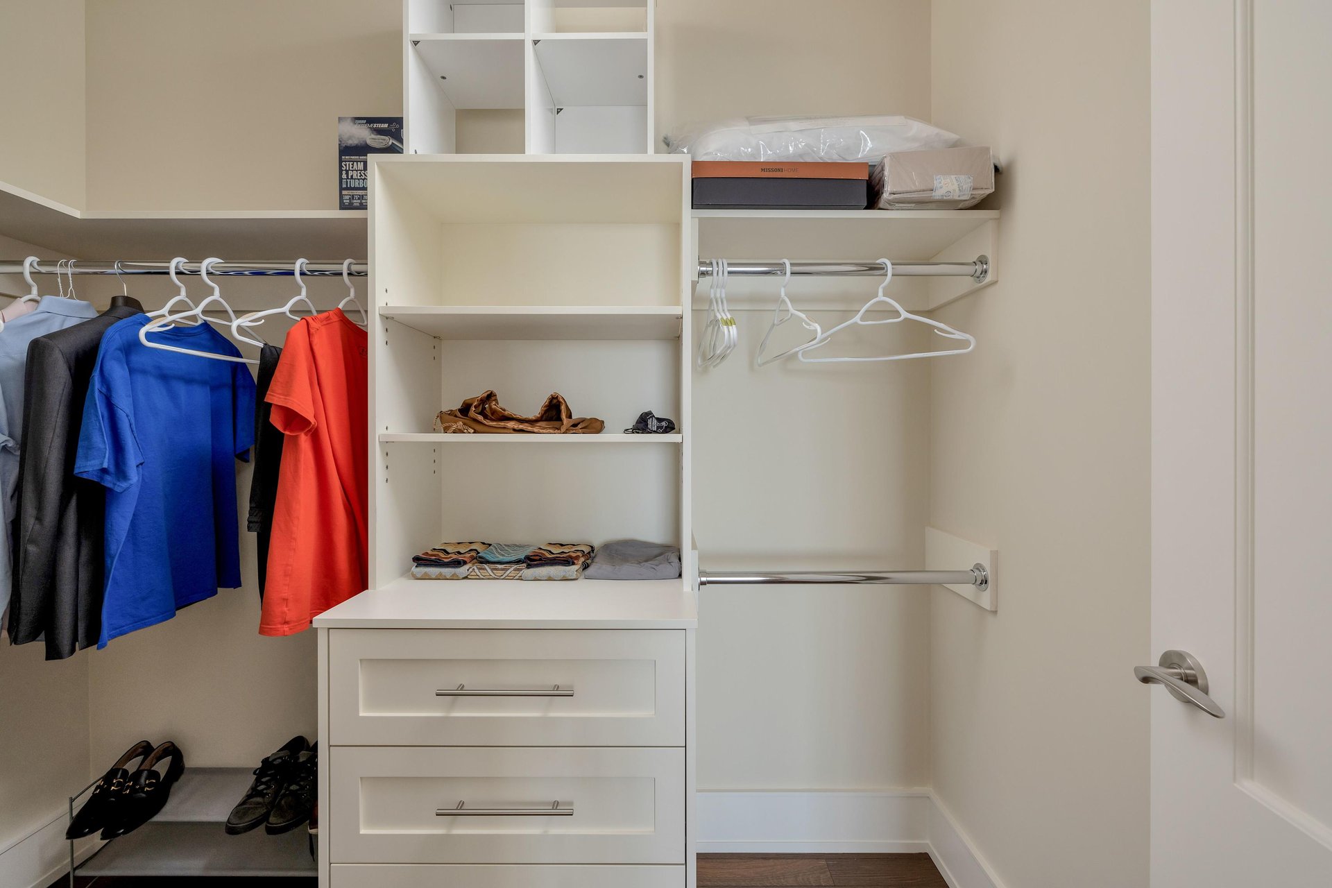 183 Wellington St W Suite 2506 