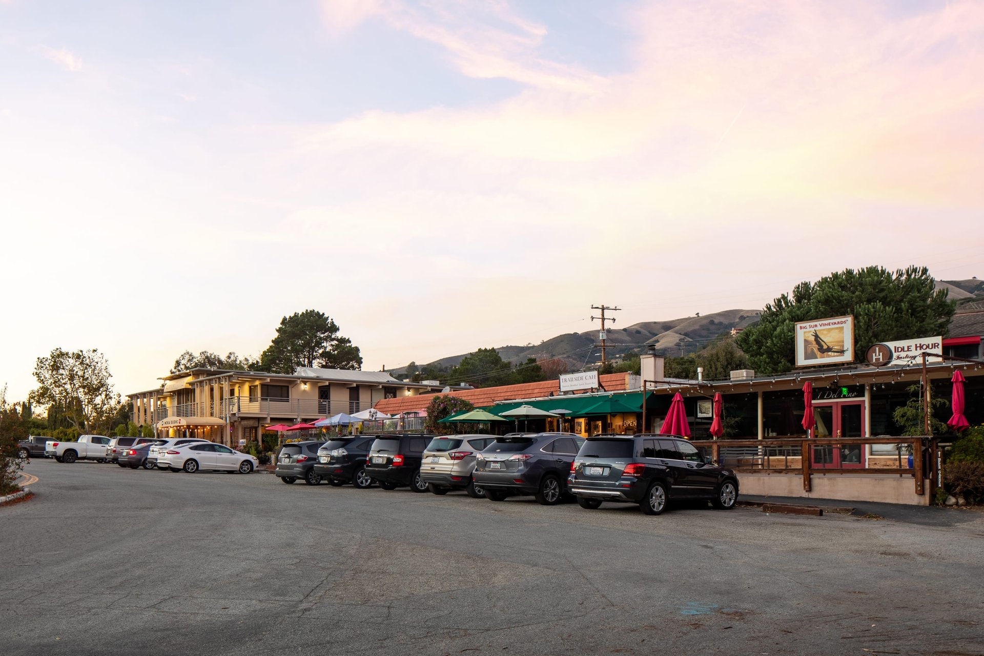 Blue Sky Lodge - Carmel Valley Village