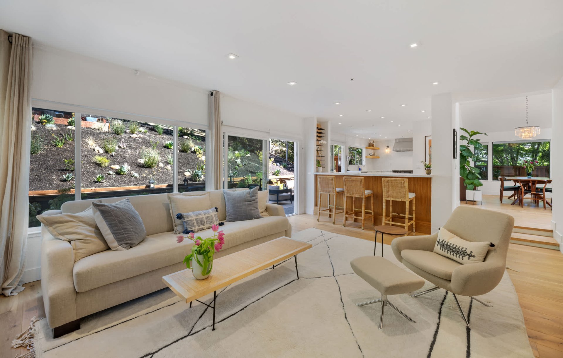 Stylish & Updated in Partridge Knolls