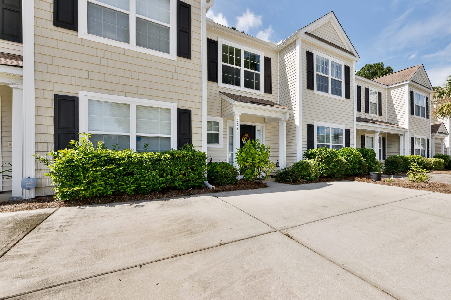 9086 Maple Grove Drive