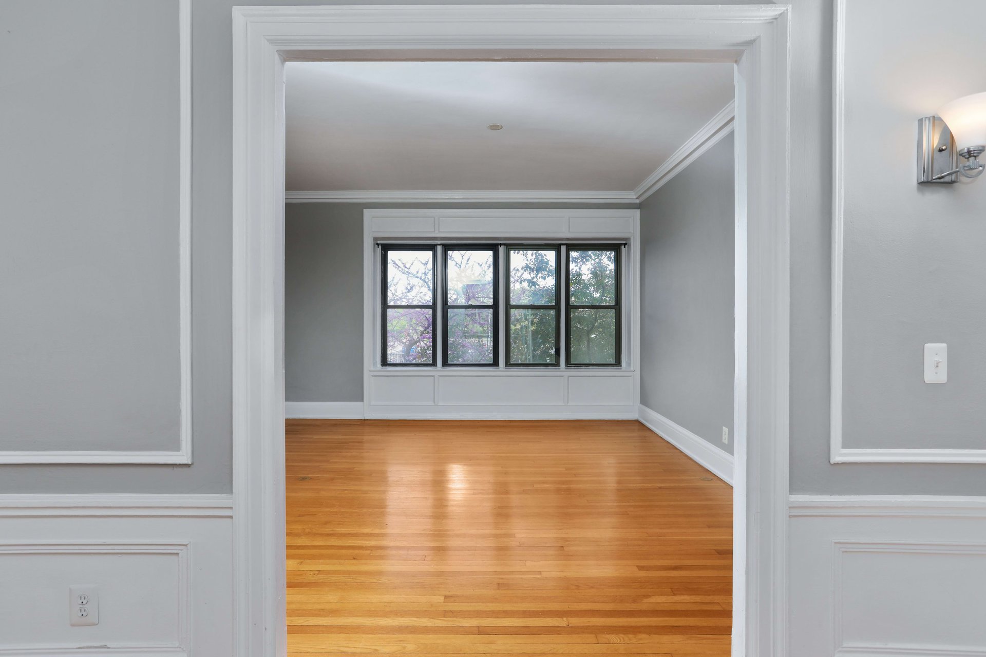 2900 E Jefferson Avenue Unit: A100