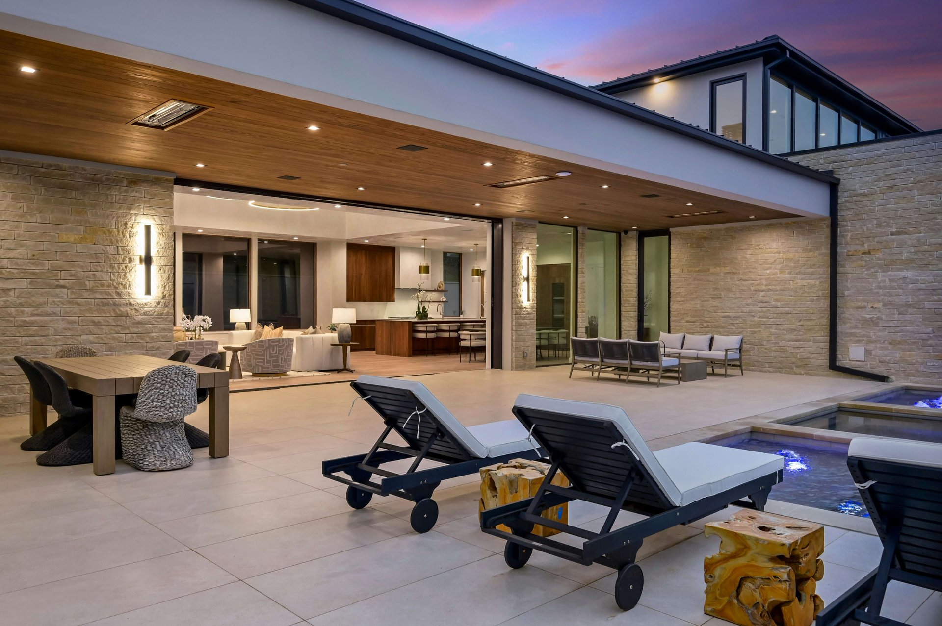 2 Valbella Drive