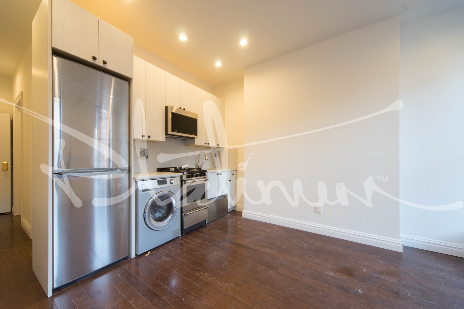 31 Saint Marks Place, Apt 10
