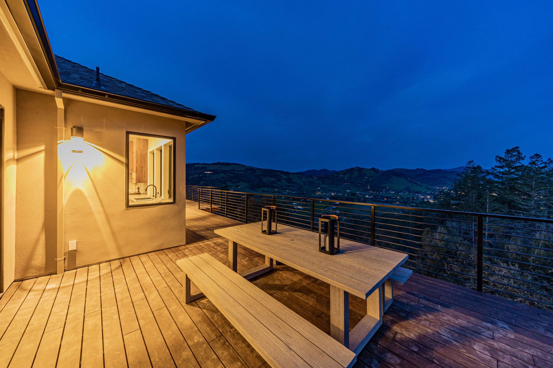 3911 Rincon Ridge Dr