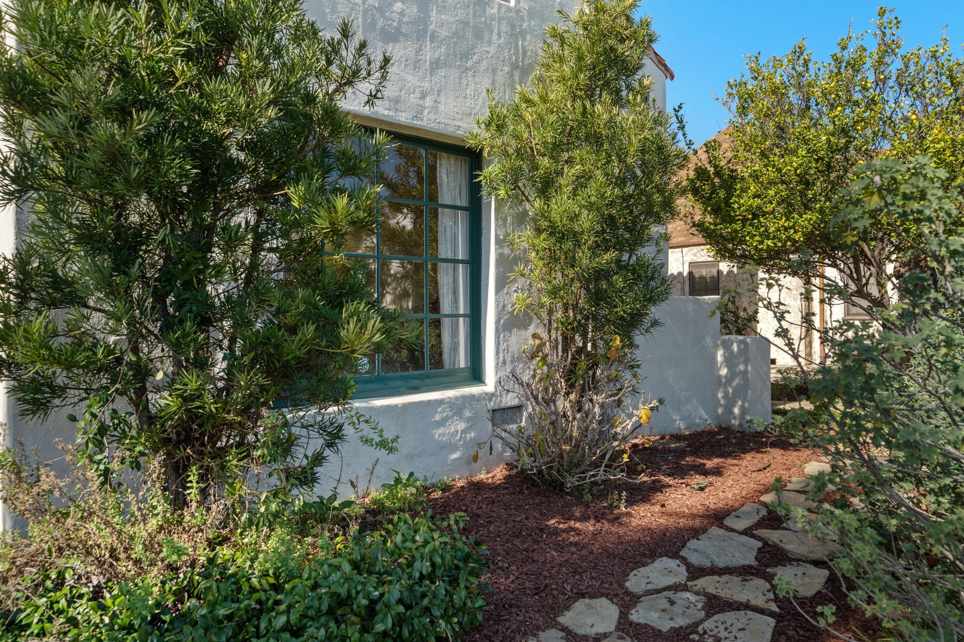 Lovingly Restored Classic Spanish Duplex in Mid-City