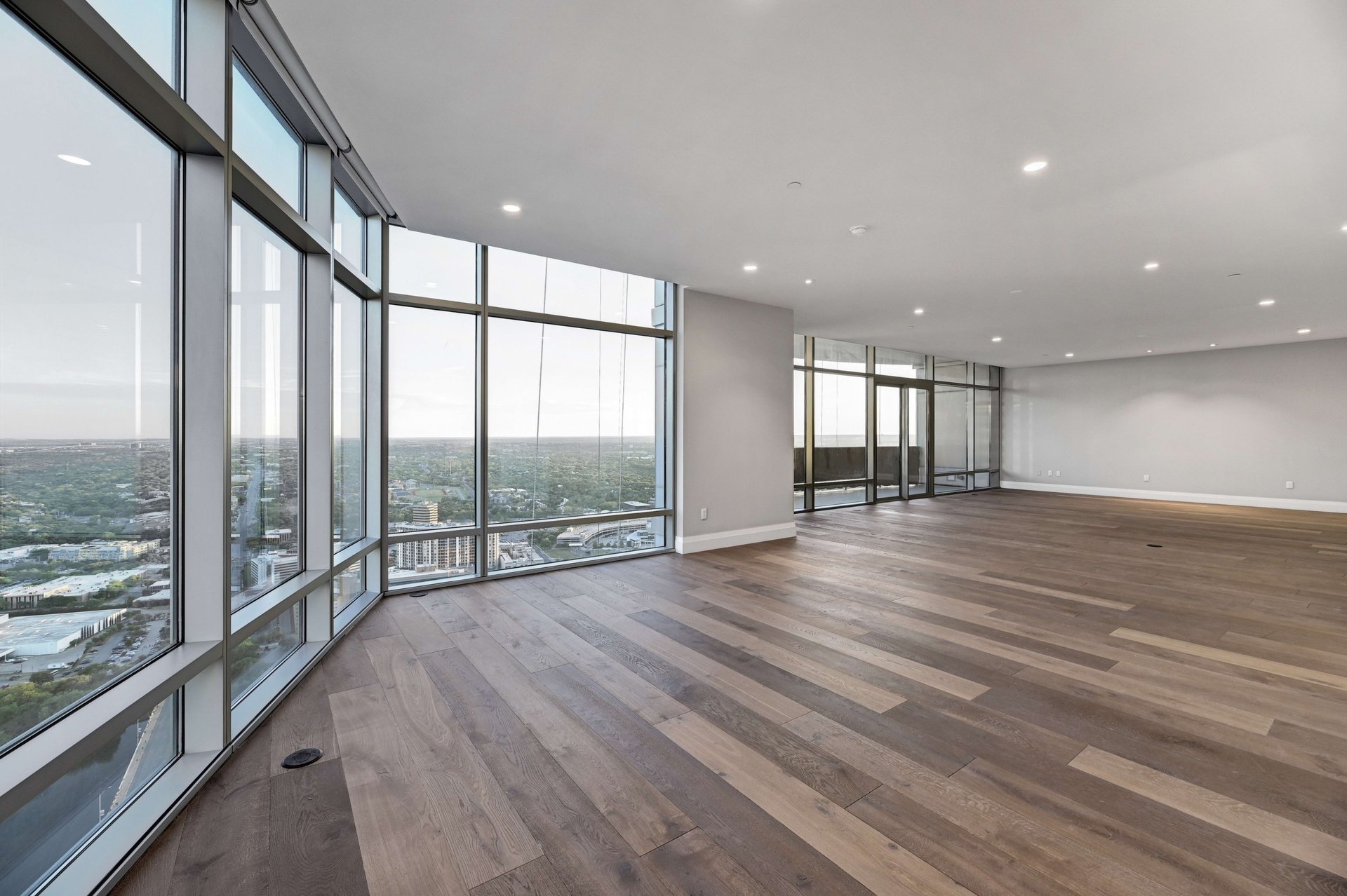 200 Congress Ave #44J