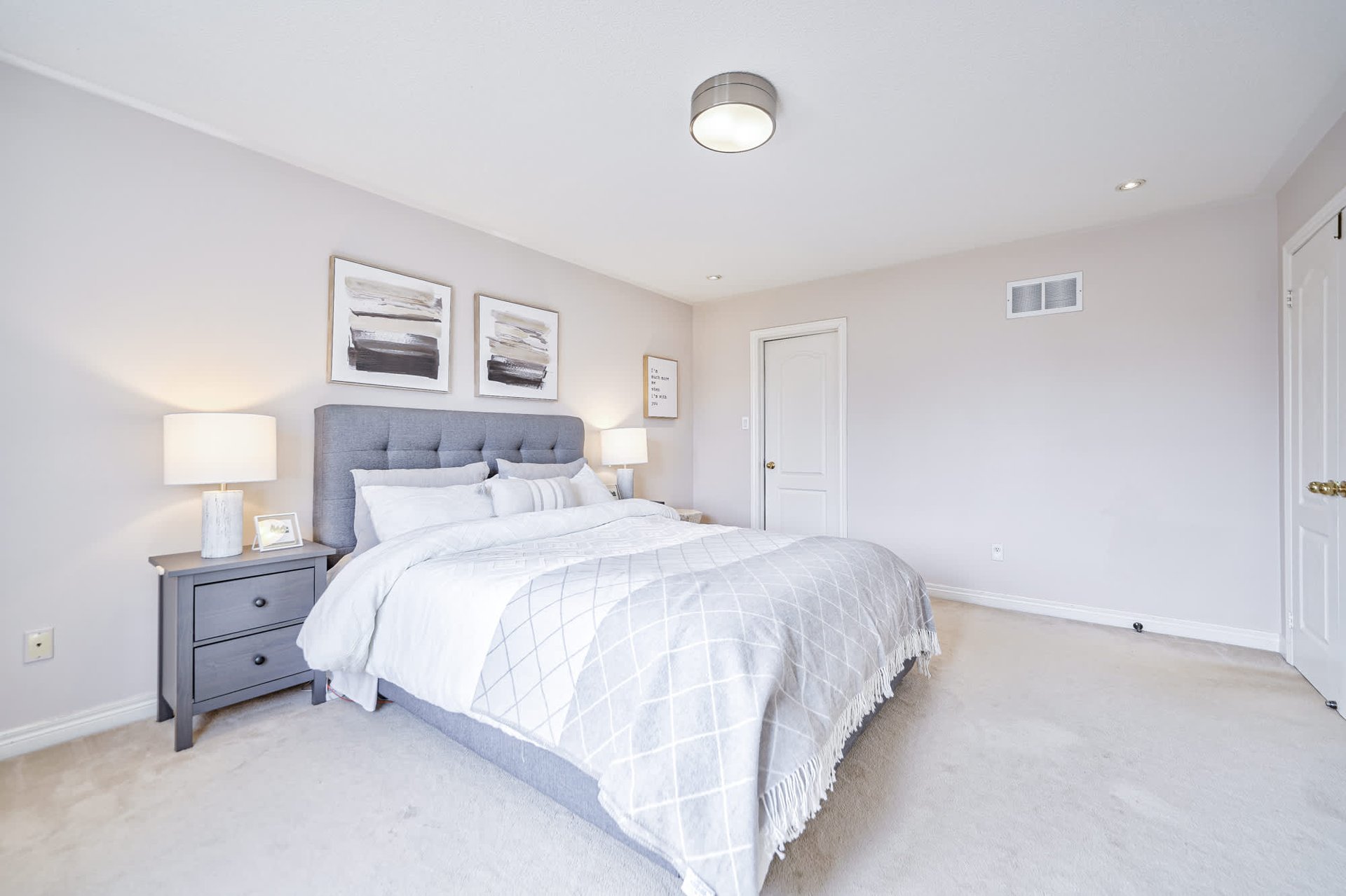 2164 Highcliffe Way