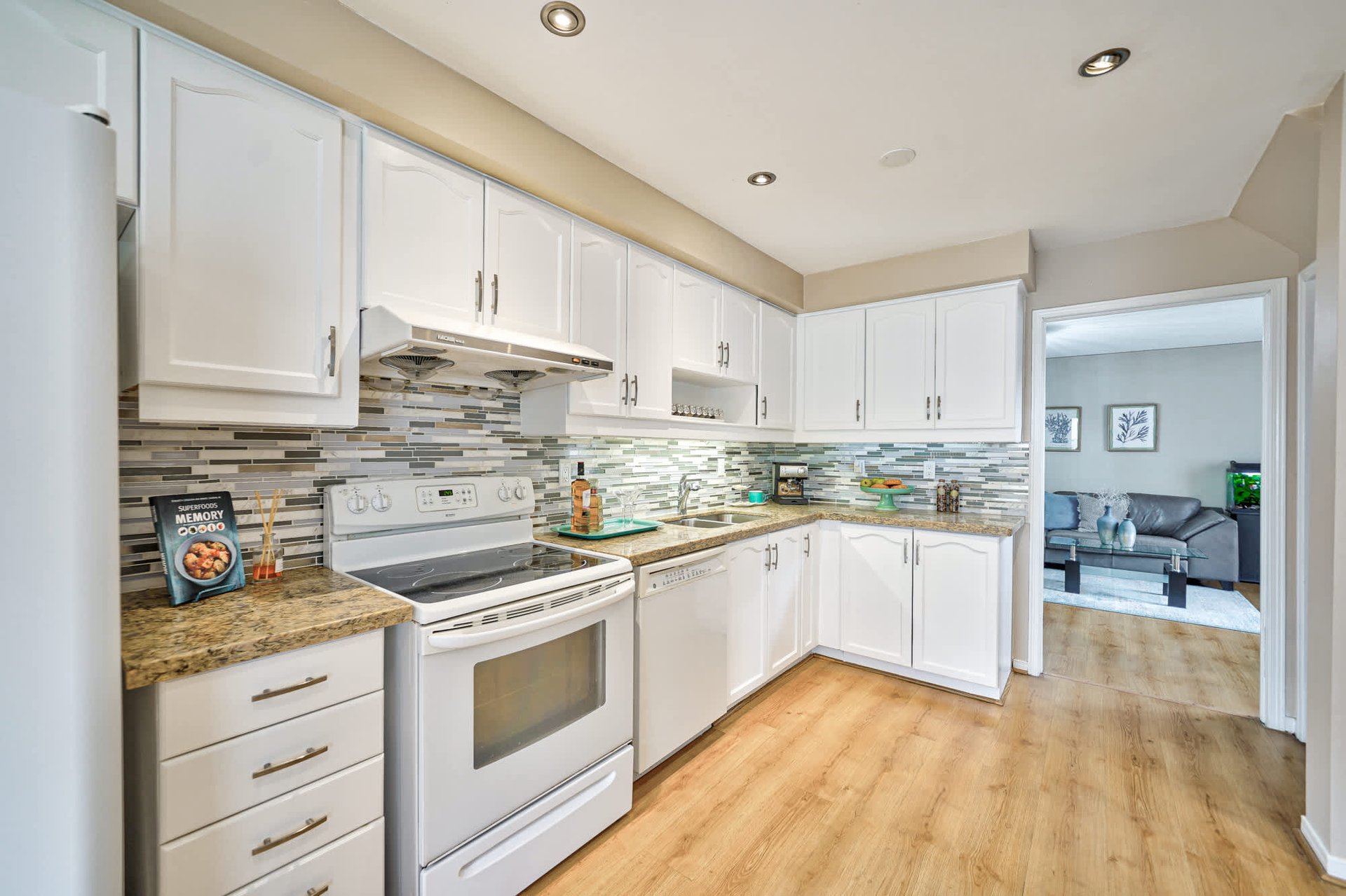 6980 Dunnview Crt