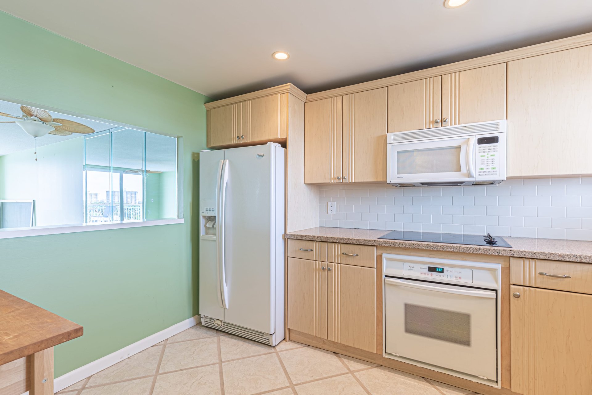 511 Bayshore Dr Unit: 910