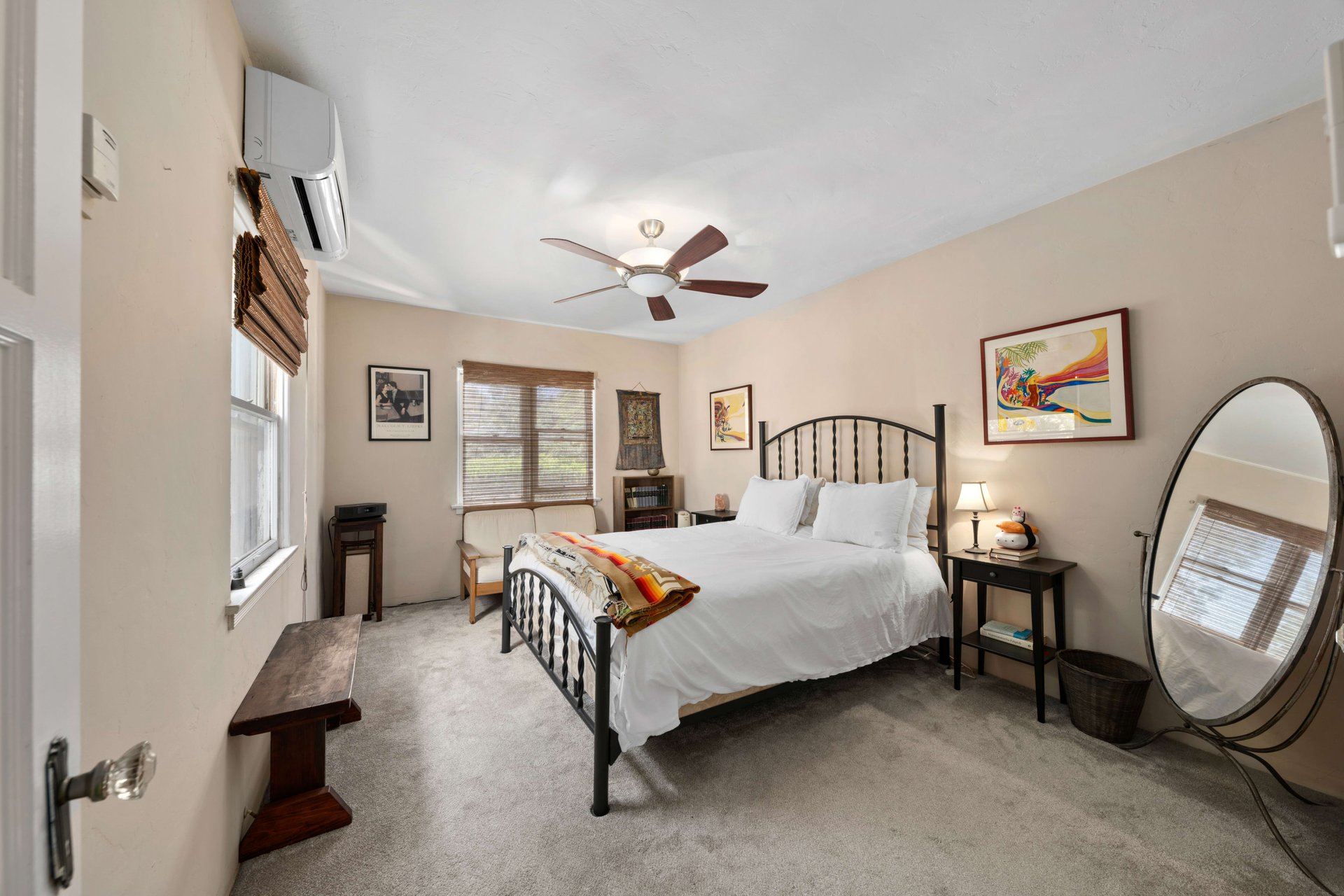 2802 Angus St, Silverlake