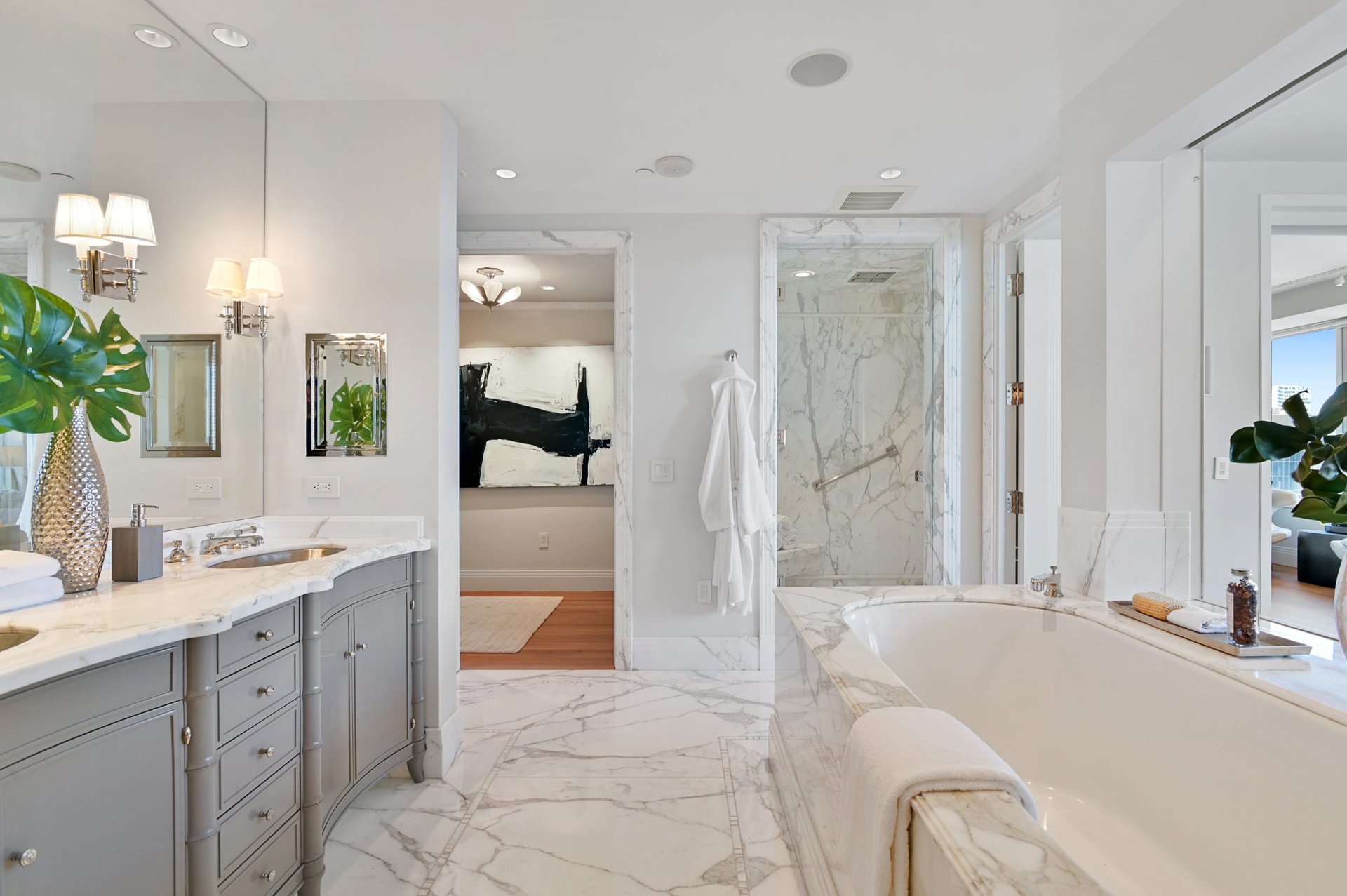 Art Deco Elegance at the St. Regis