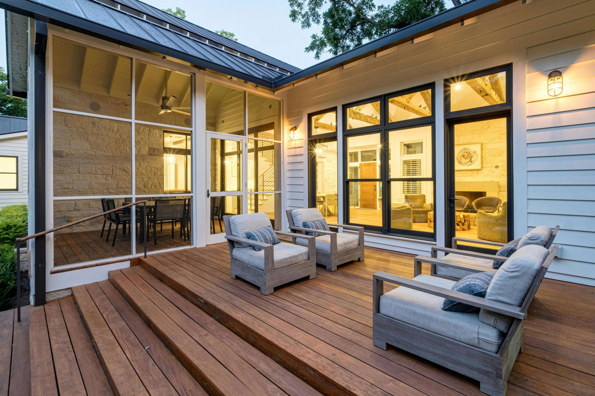 3120 Edgewater Drive