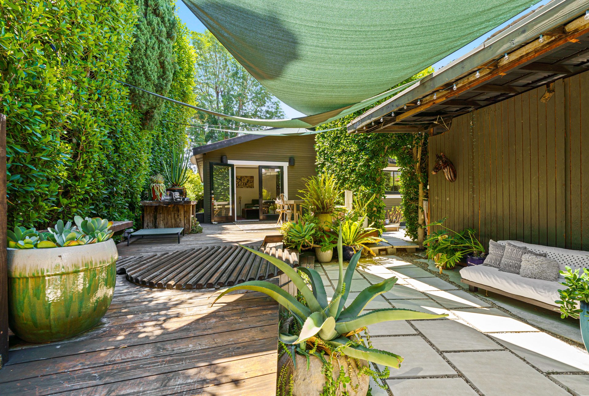 2802 Angus St, Silverlake
