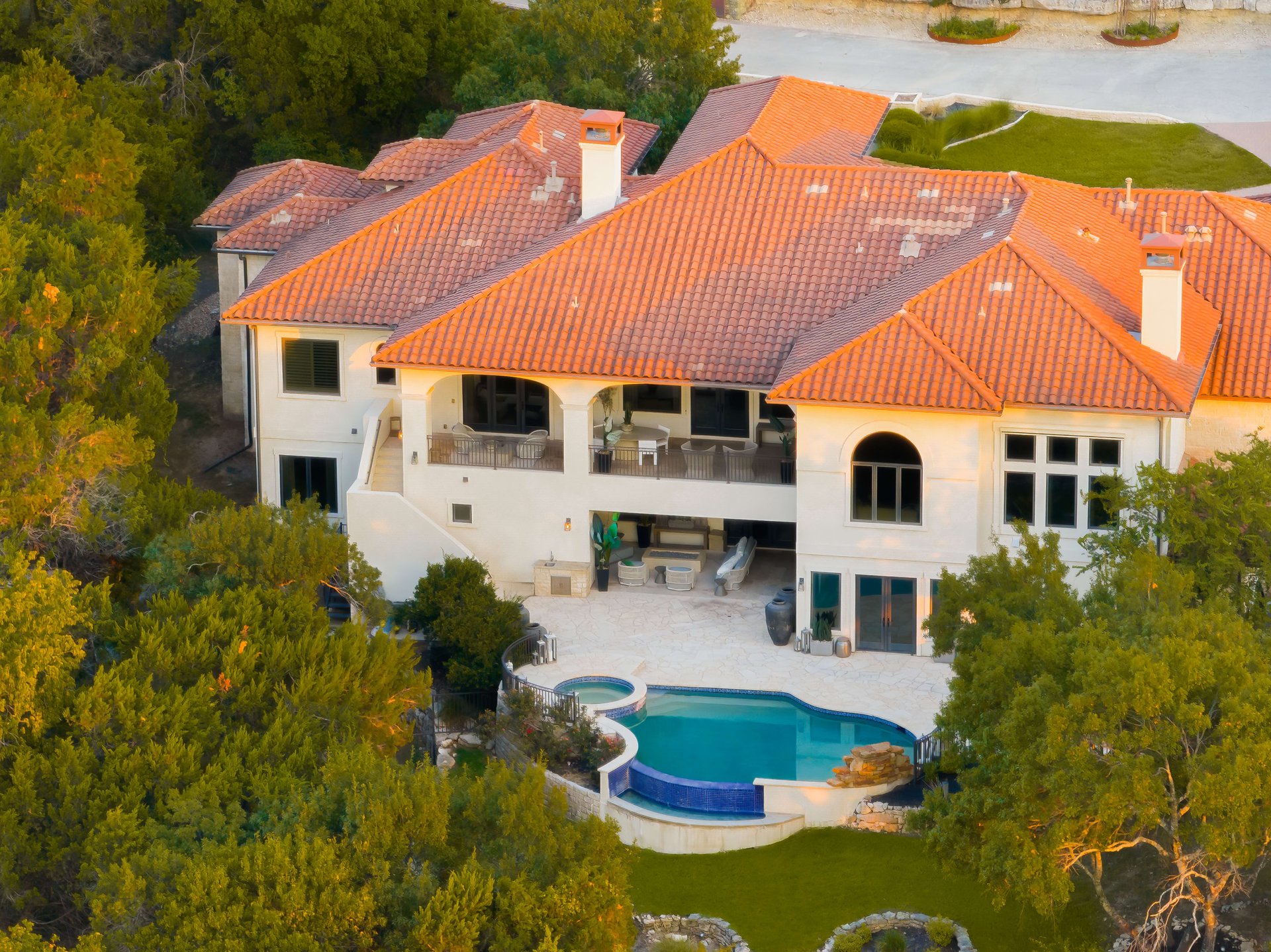 916 Barton Creek Blvd