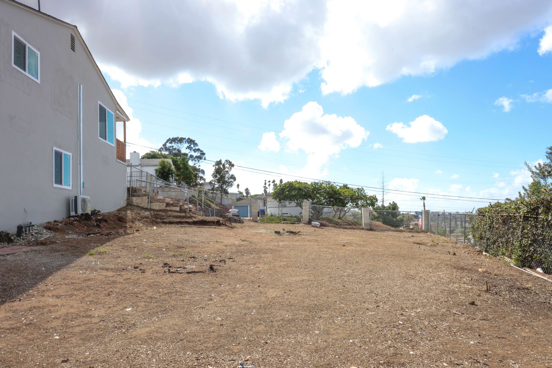 5260 Hilltop Dr