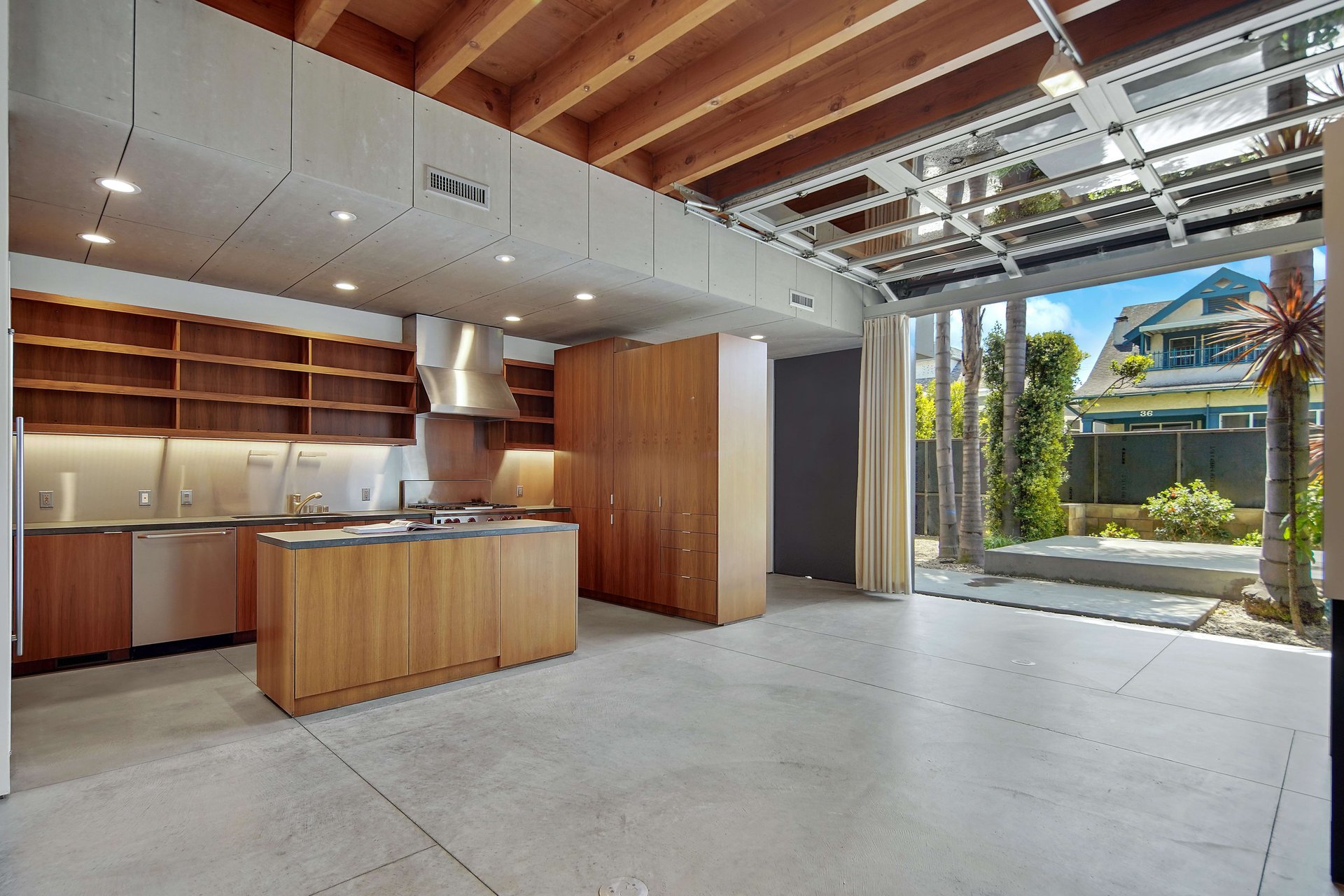 35 Sunset Ave