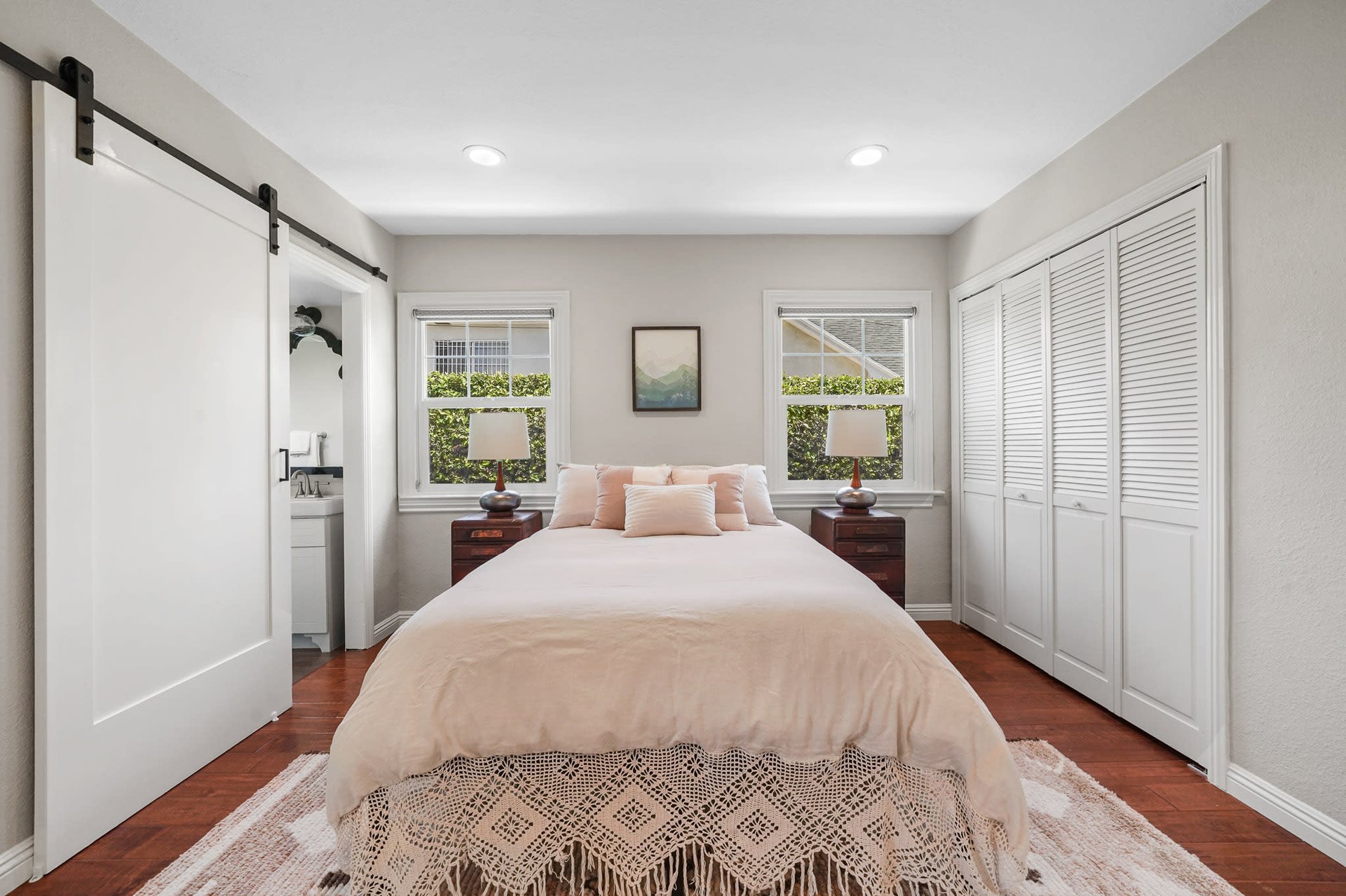 Beautifully Remodeled Home with HUGE Grassy Yard in Oxford Square