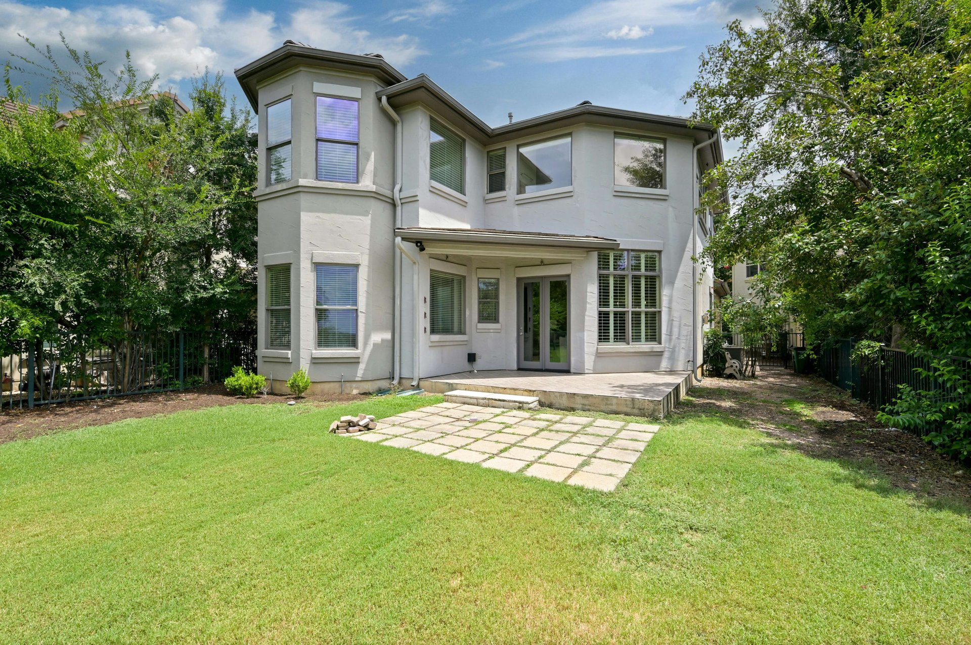 2800 Waymaker Way #20