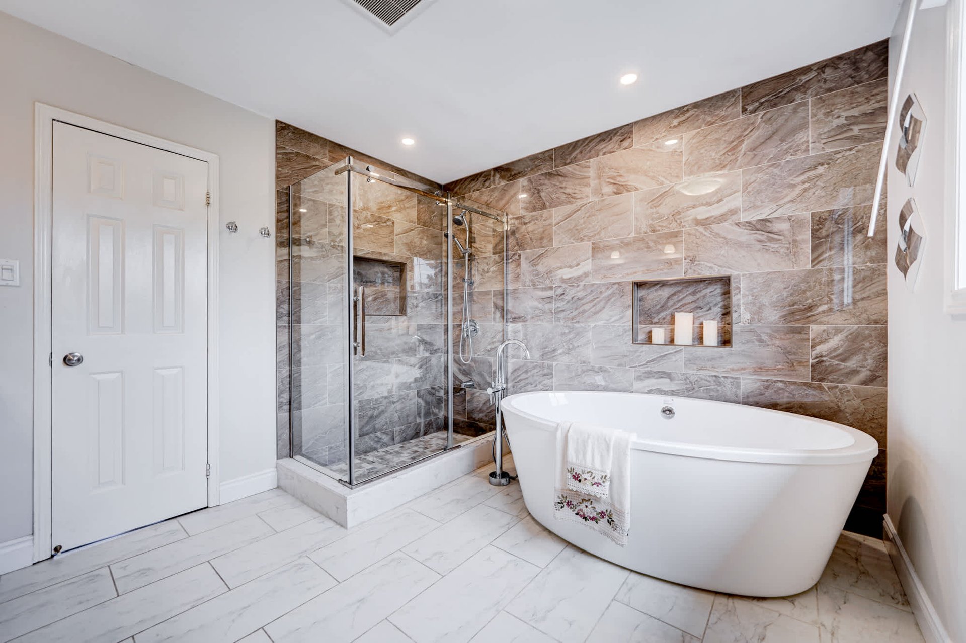 1534 Princeton Cres