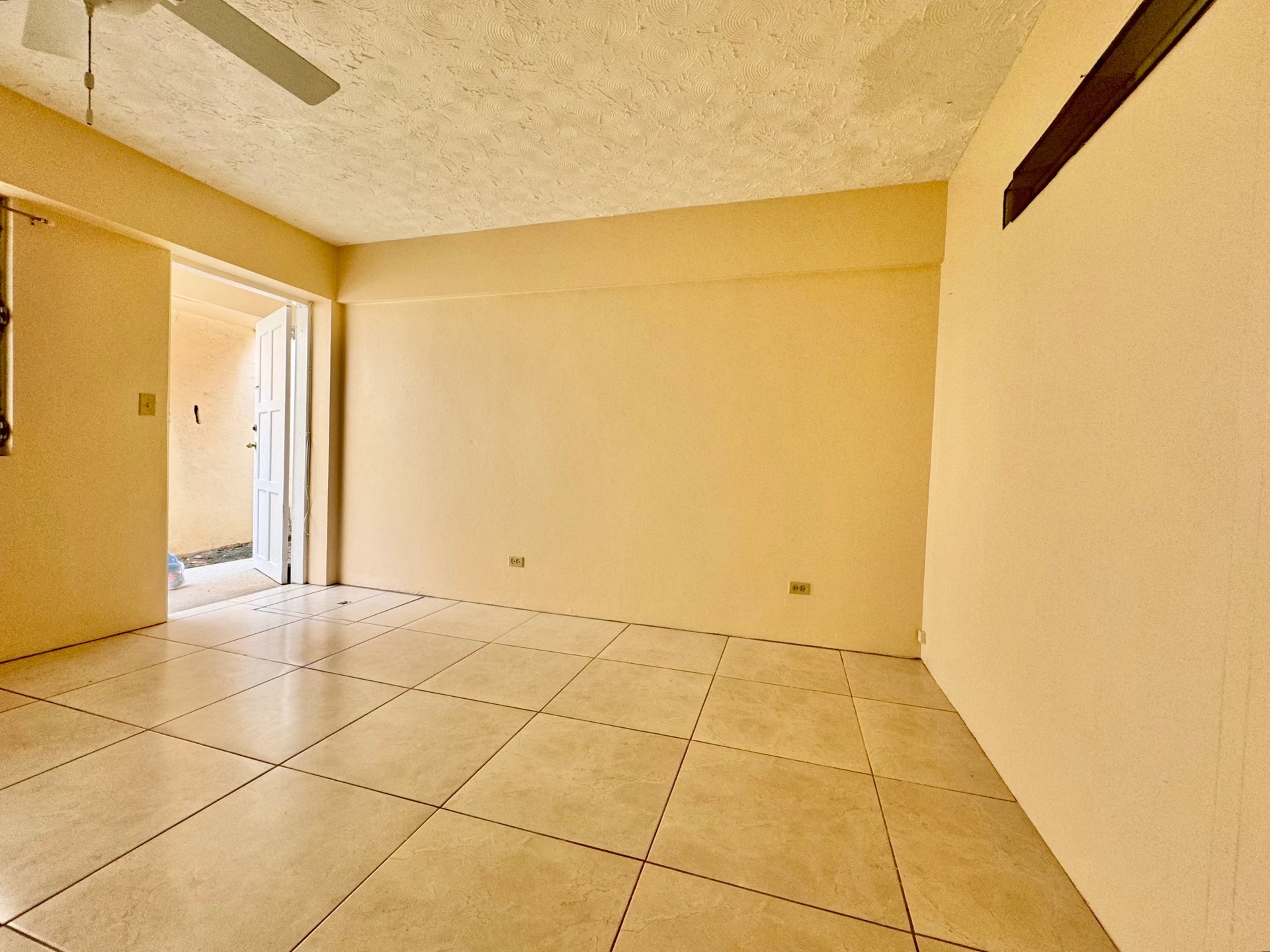 850 Road Town 1 Bedroom Apartment