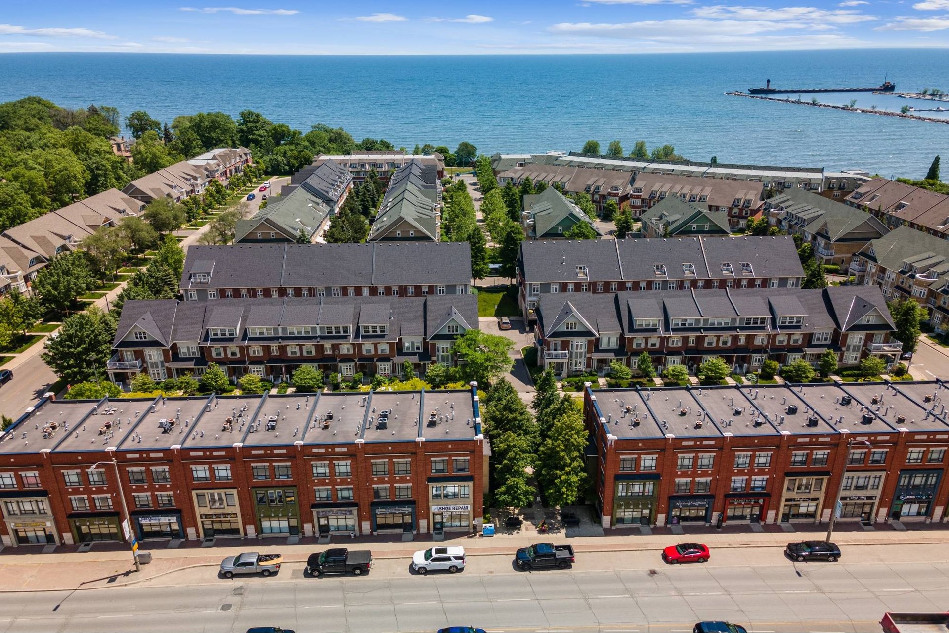 17 Compass Way