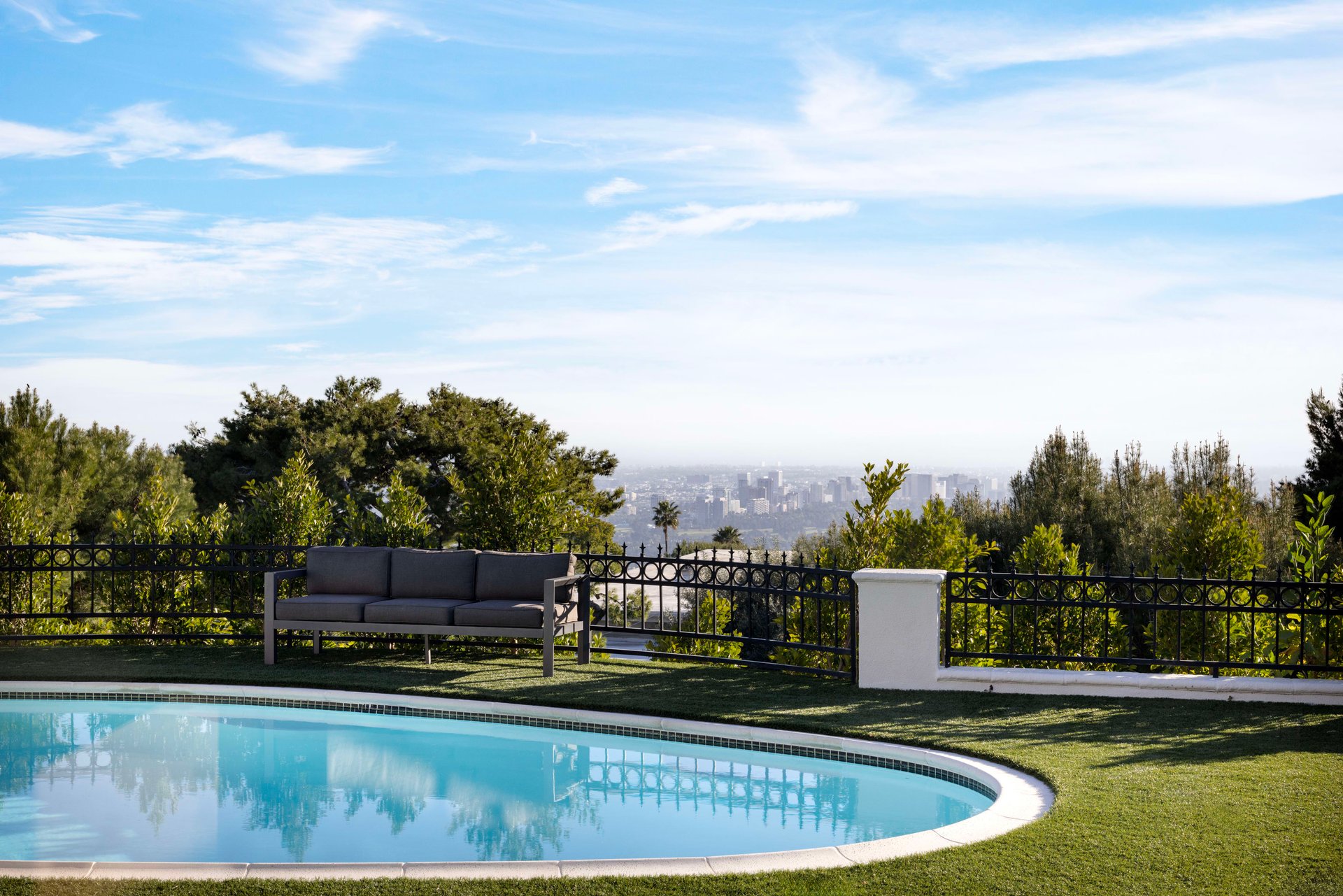 600 Clinton Pl, Beverly Hills