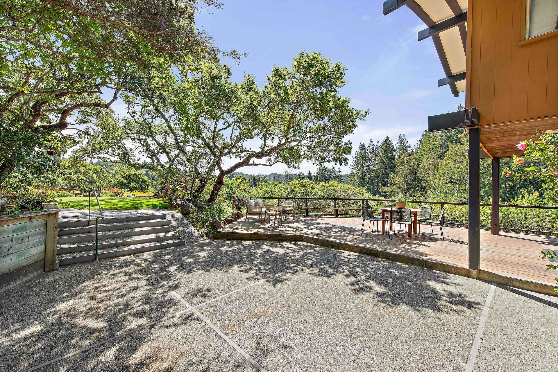 405 Crown Rd