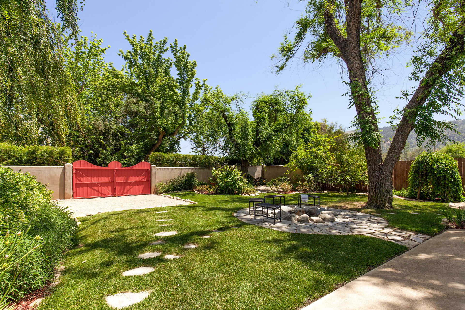12688 N Ojai Santa Paula Rd