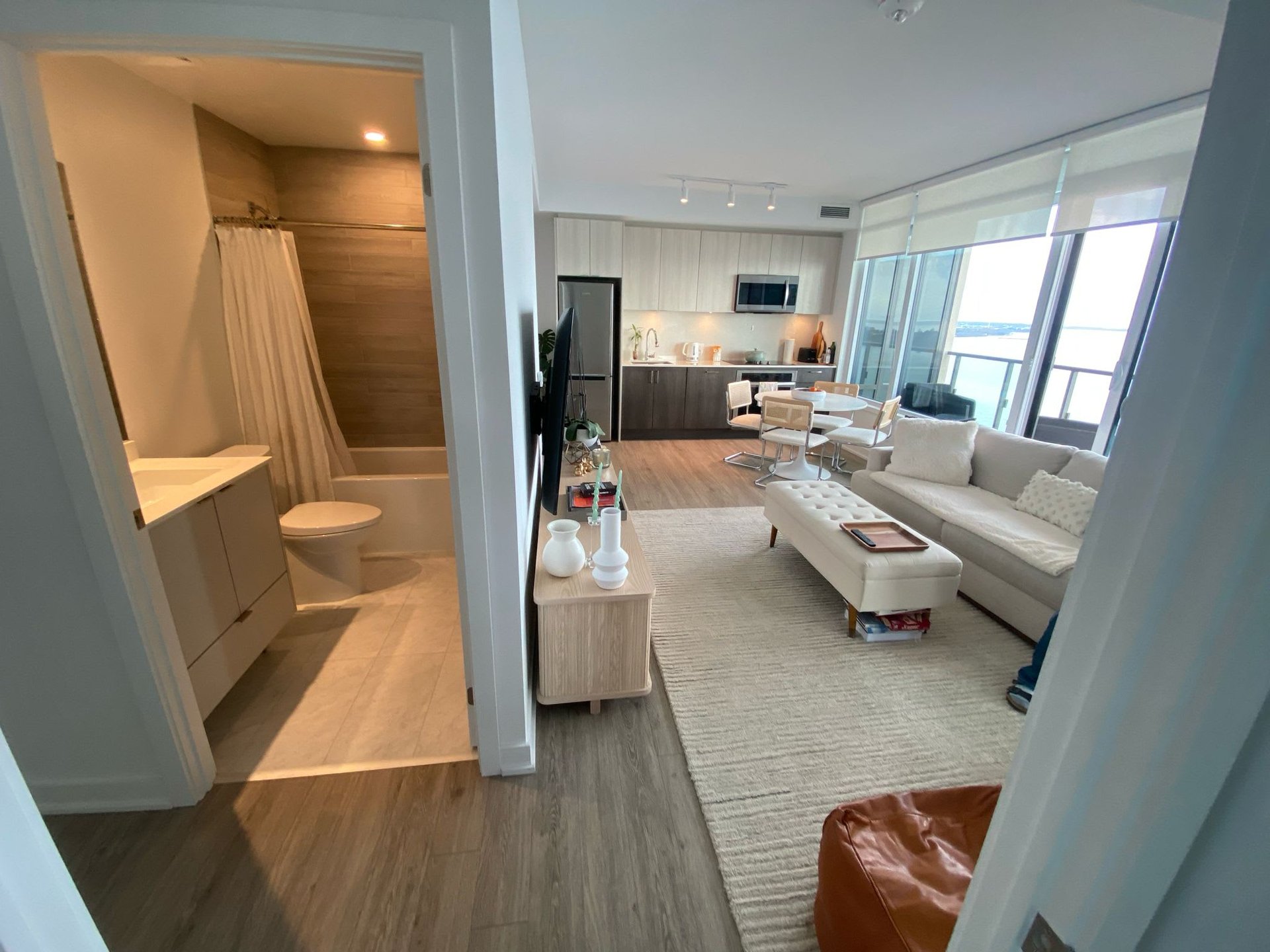 1926 Lake Shore Blvd W Unit: 2610