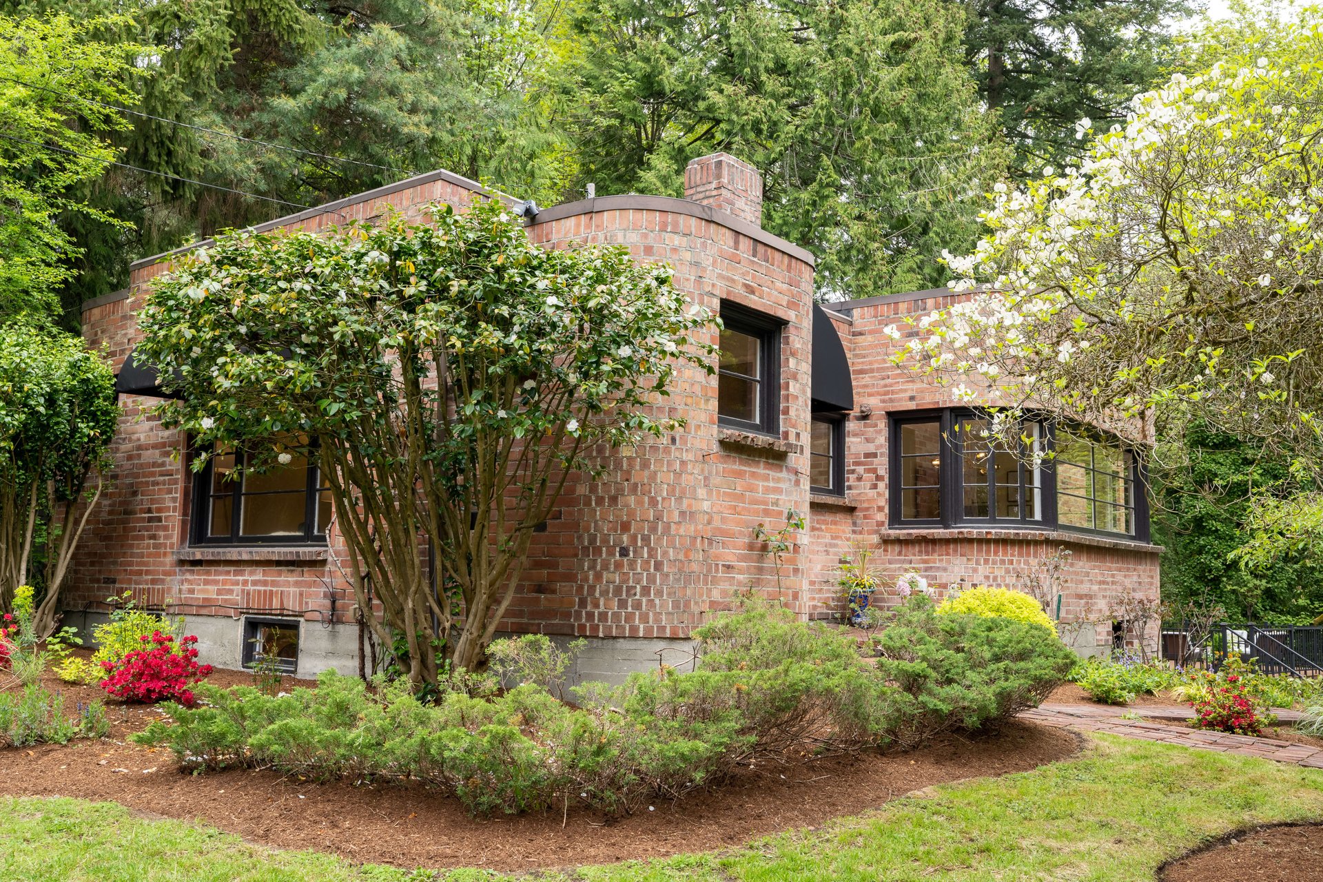 Art Deco Classic in Lake Forest Park