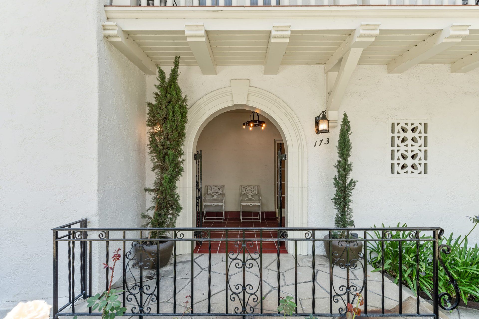 171 N Orange Dr, Hancock Park