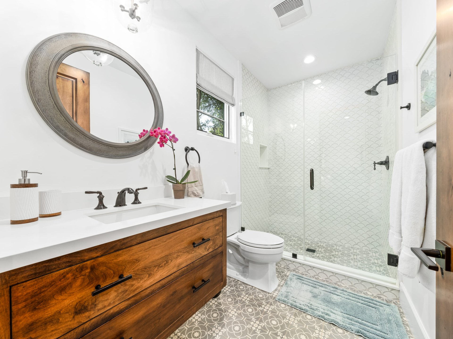 13031 Bloomfield St, Studio City