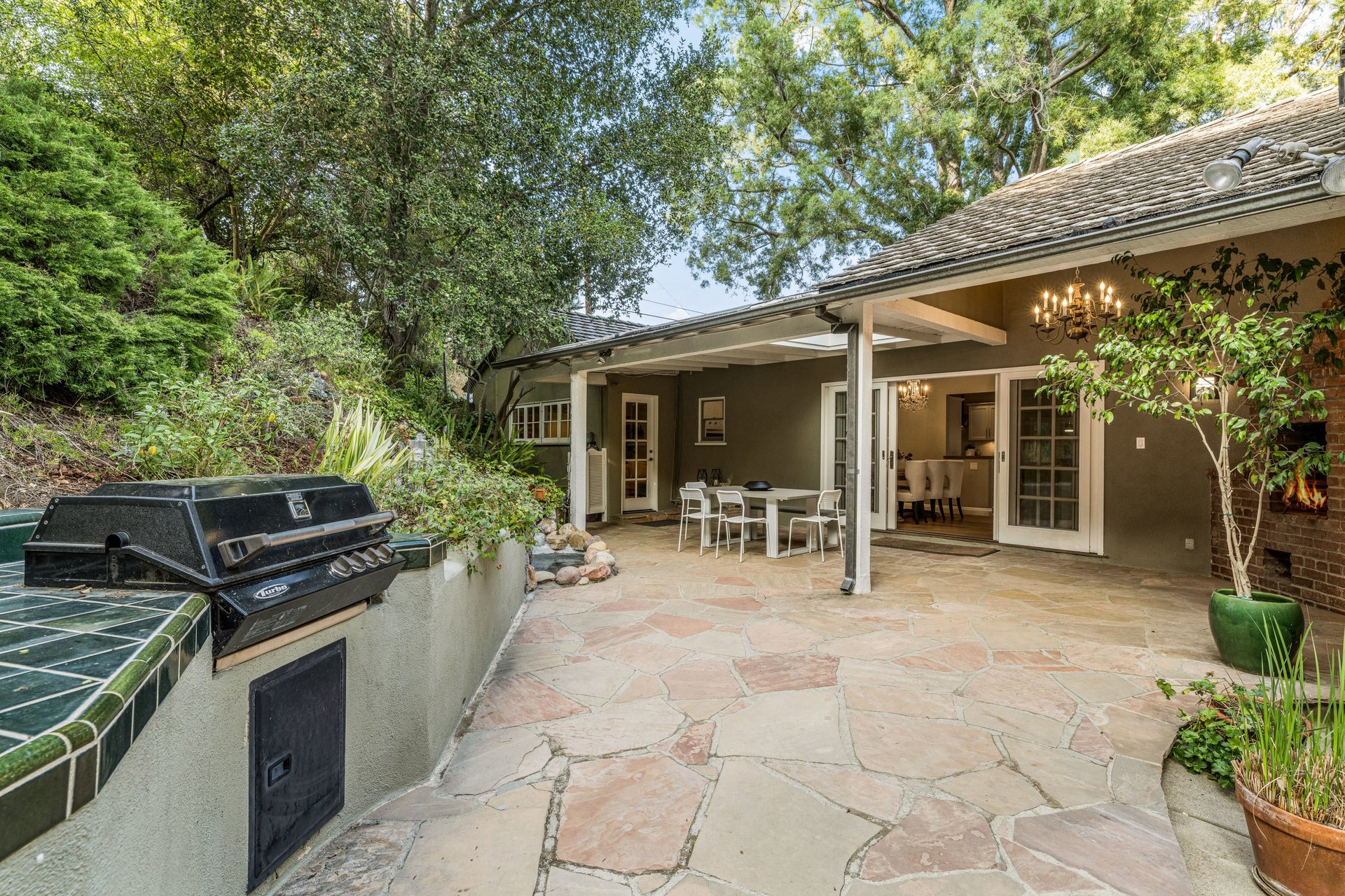12050 Laurel Terrace Dr, Studio City