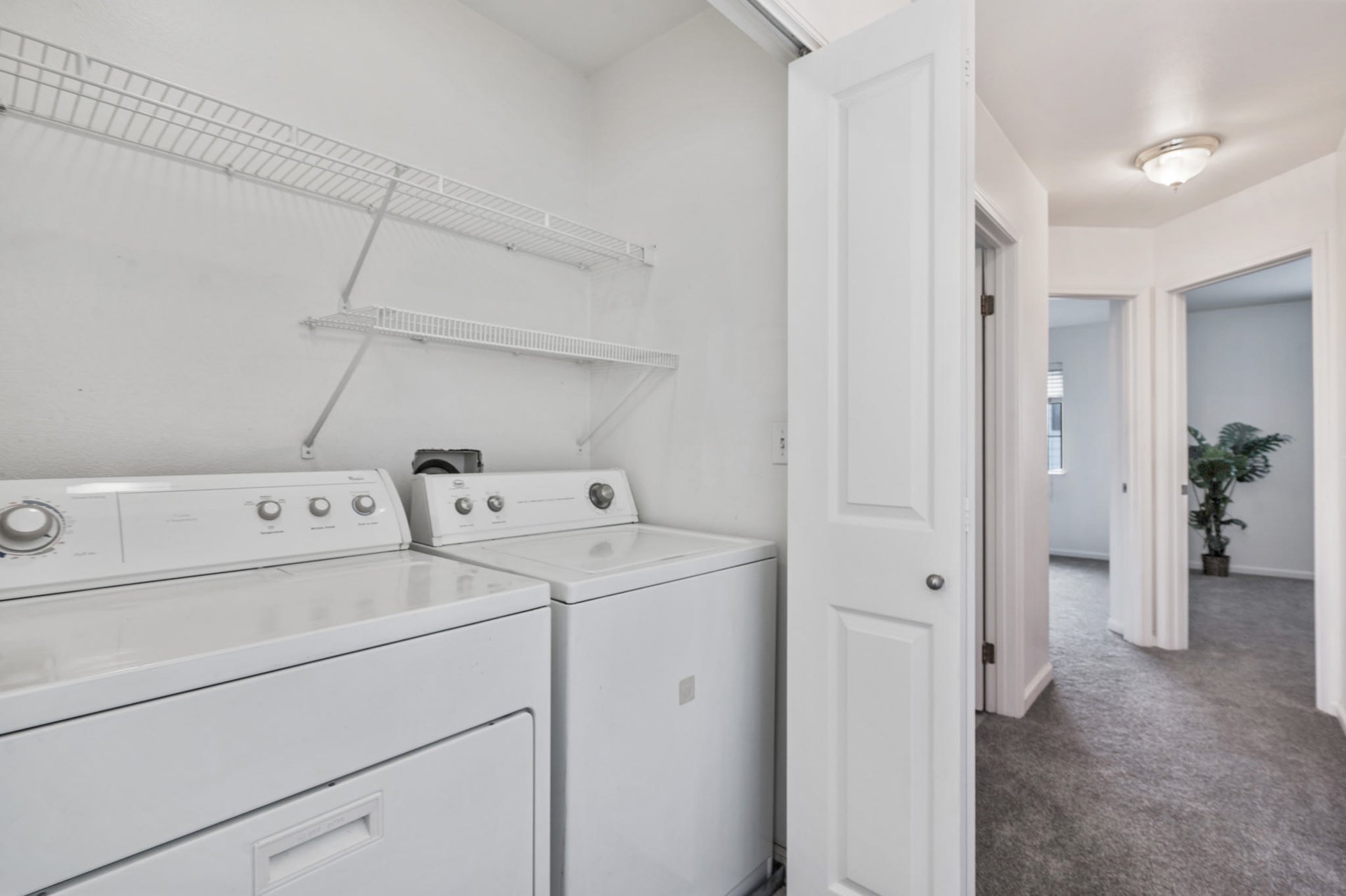 208 Darby Ct
